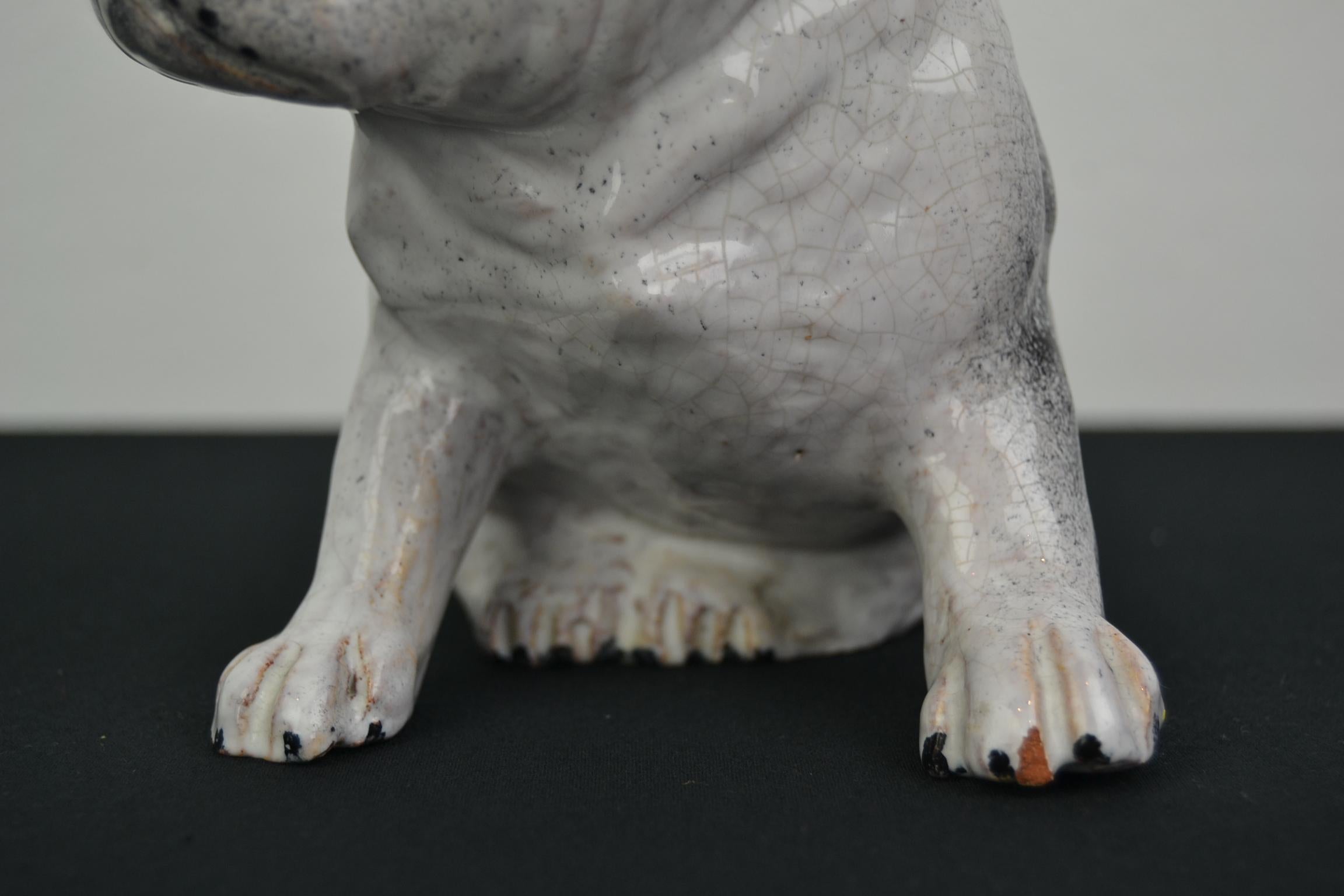 Keramik-Skulptur einer französischen Bulldogge im Angebot 12