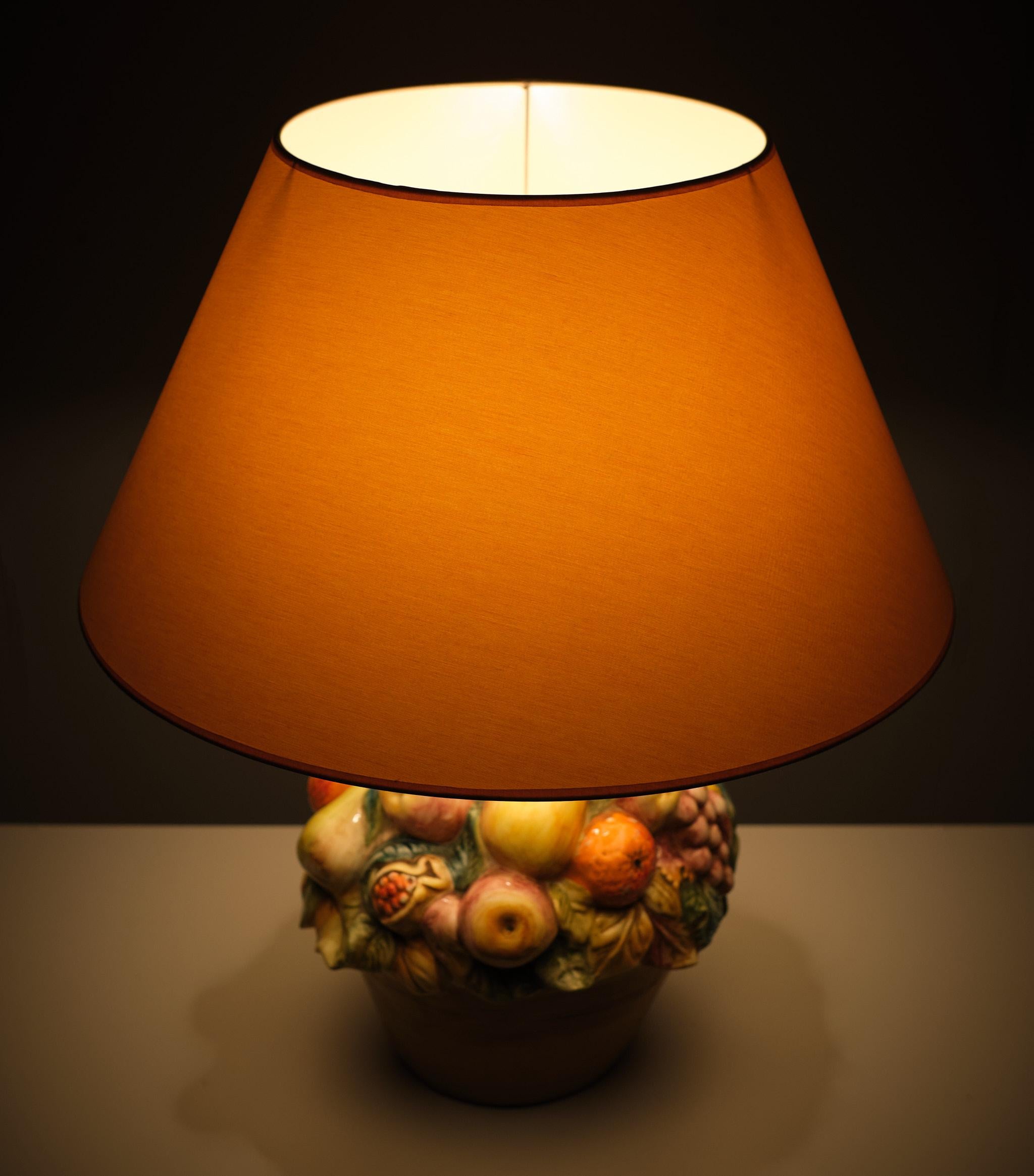 Hollywood Regency Ceramic Fruit basket table lamp Capodimonte Italy 1980s  For Sale