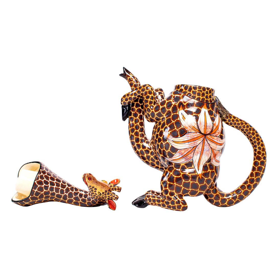 Giraffa in ceramica  teiera  , realizzato a mano in Sudafrica in vendita 1