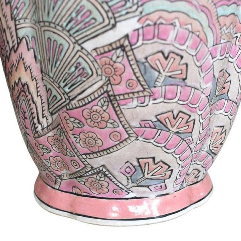 Ceramic Glazed Famille Rose Pink Flame Stich Pattern Chinoiserie Vase In Good Condition For Sale In Oklahoma City, OK