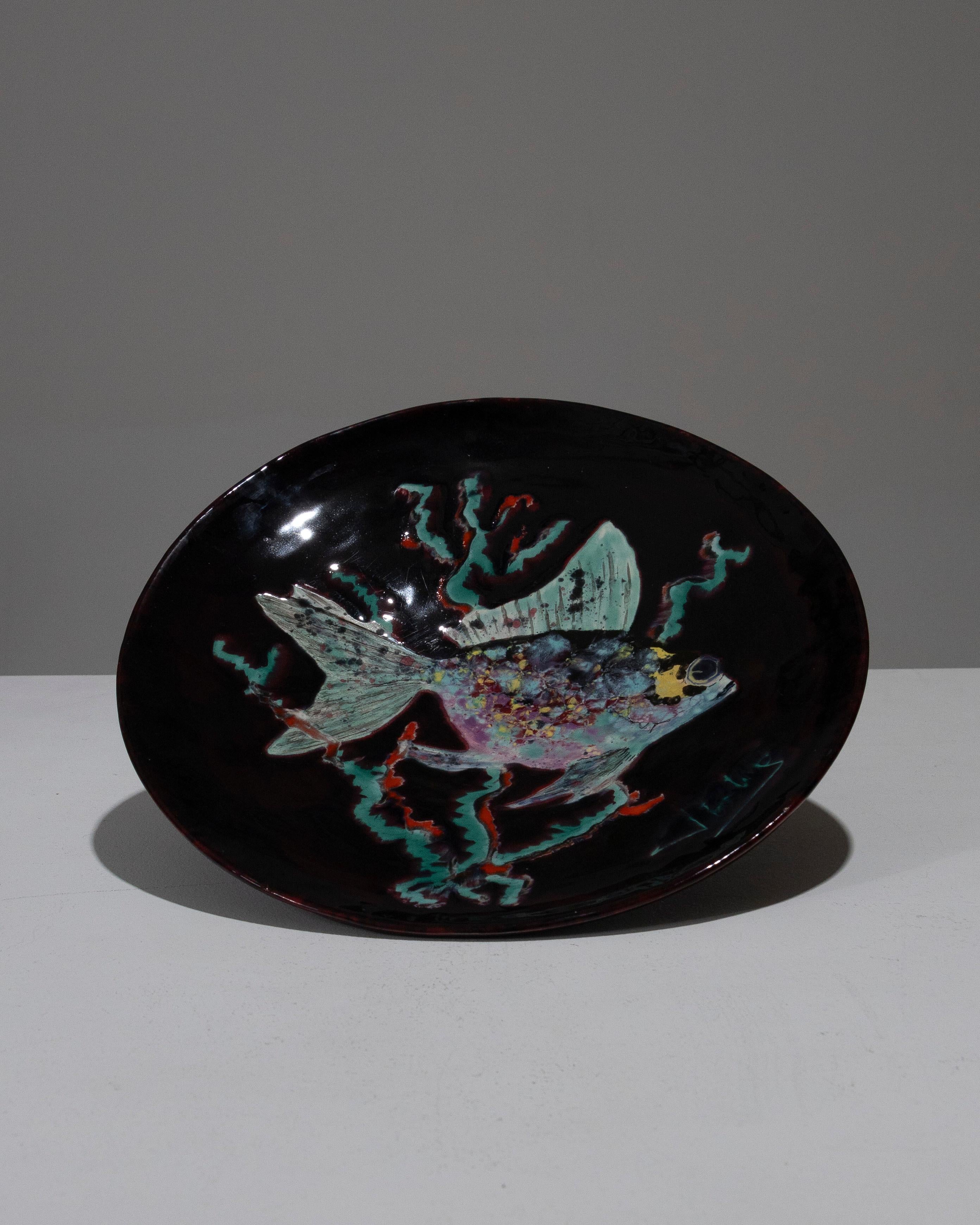 Mid-Century Modern Bol en forme de poisson en céramique émaillée, années 1950 en vente