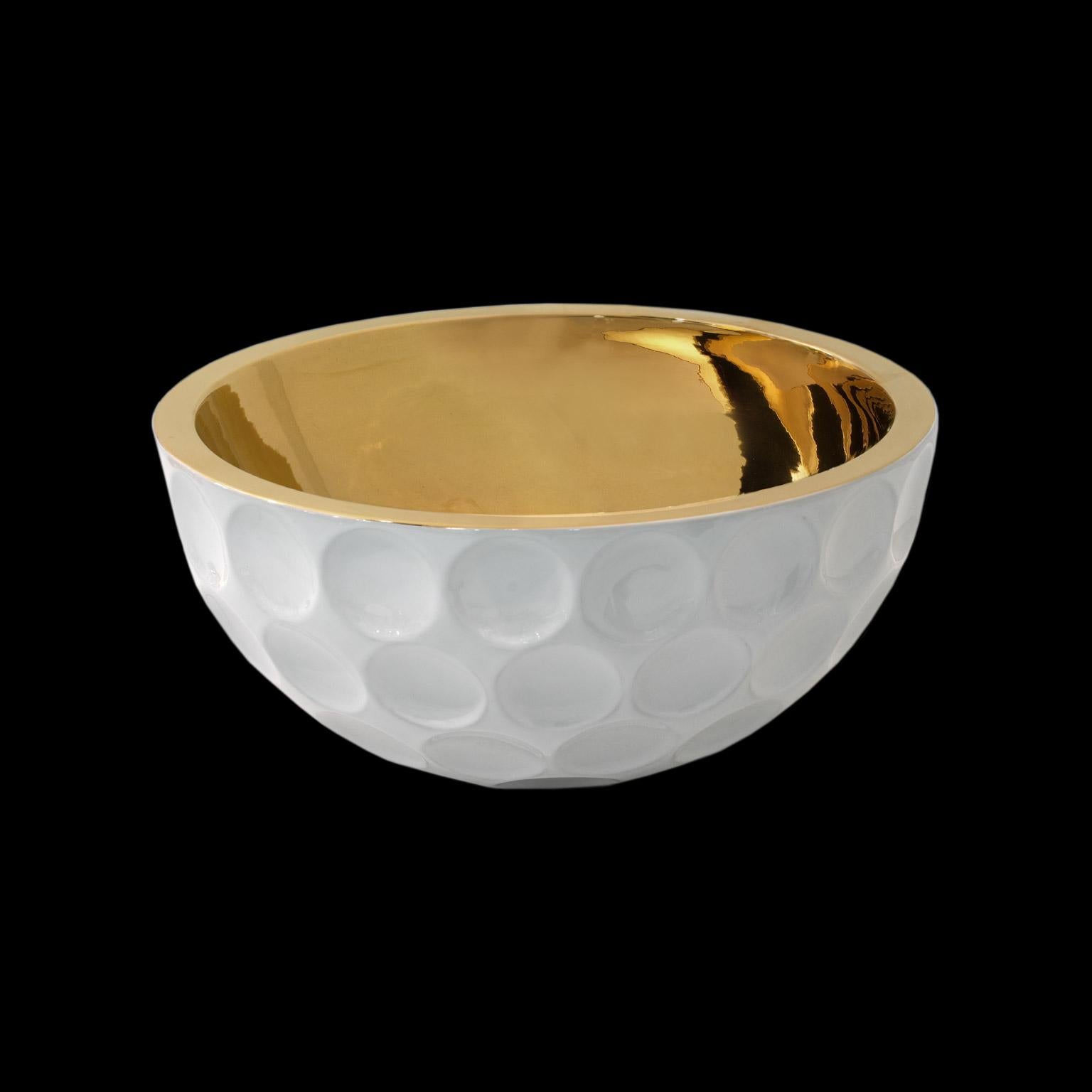 Ceramic golf bowl EAGLE handcrafted in 24-karat gold inside 
white glazed outside

cod. HB040 
measures: Height 20.0 cm. - Diameter 40.0 cm.