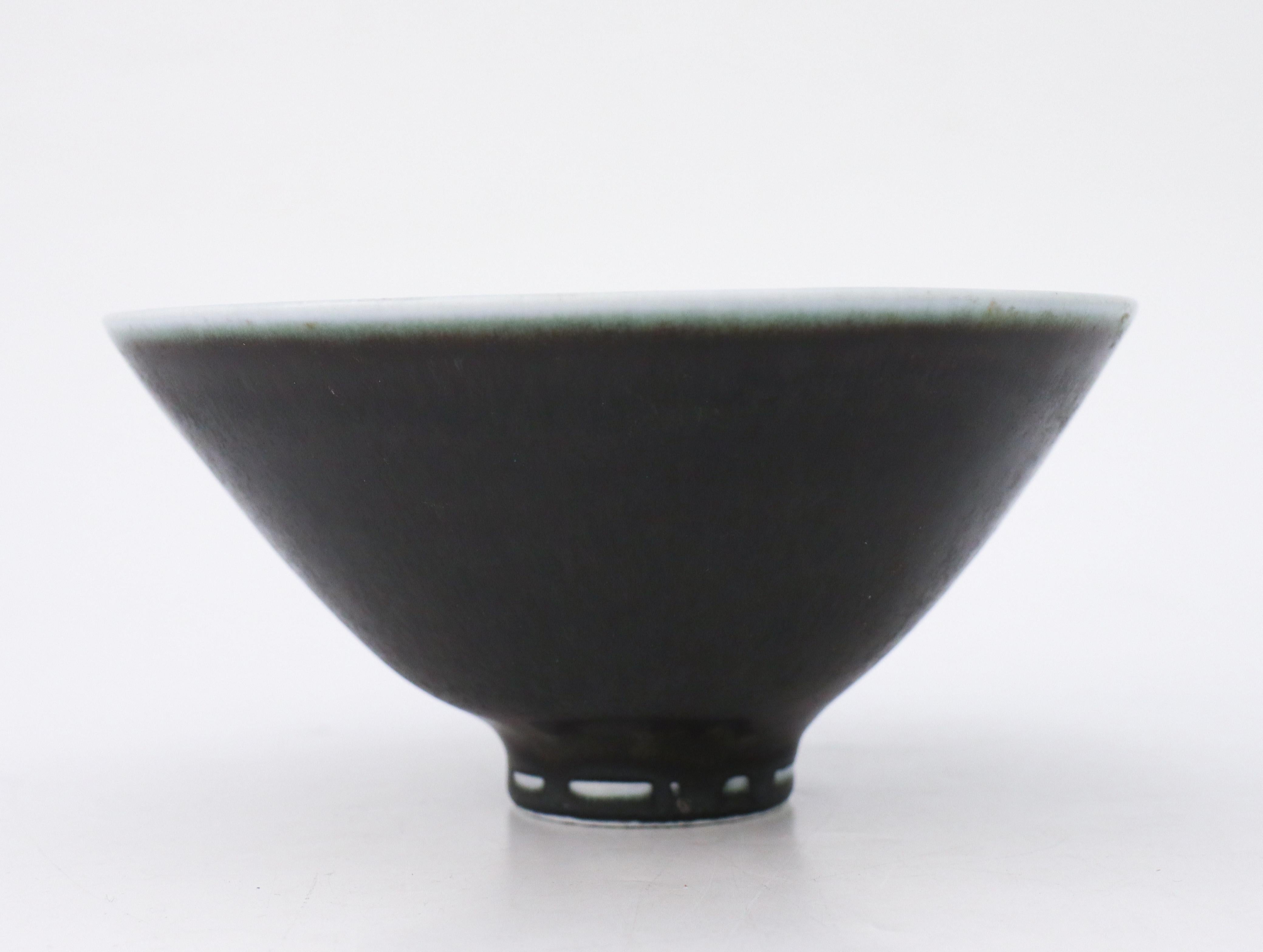 Swedish Ceramic Gray Speckled Bowl Carl-Harry Stålhane, Rörstrand, Vintage Midcentury For Sale