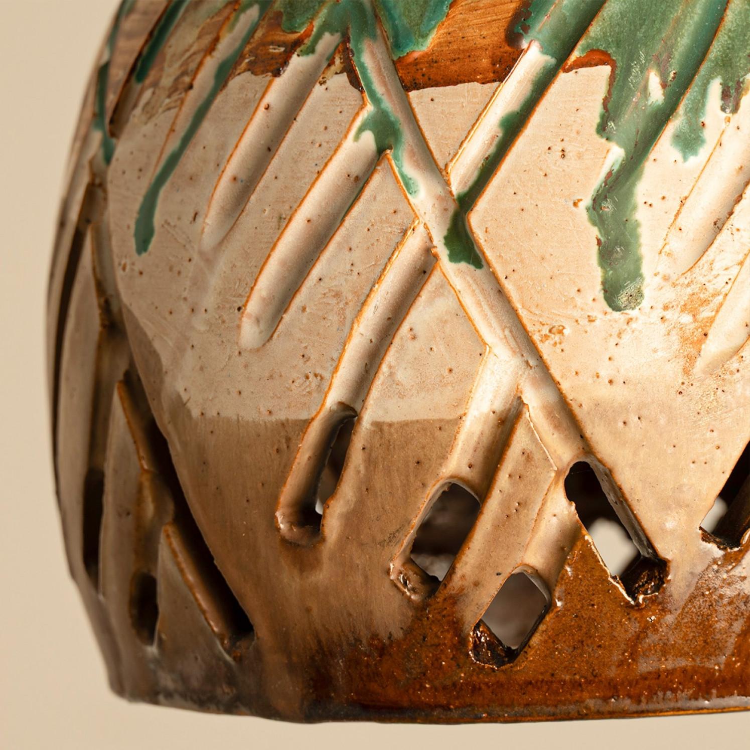 Grünbraun-beige Keramik-Anhänger, Dänemark, 1960er Jahre im Zustand „Gut“ im Angebot in Rijssen, NL