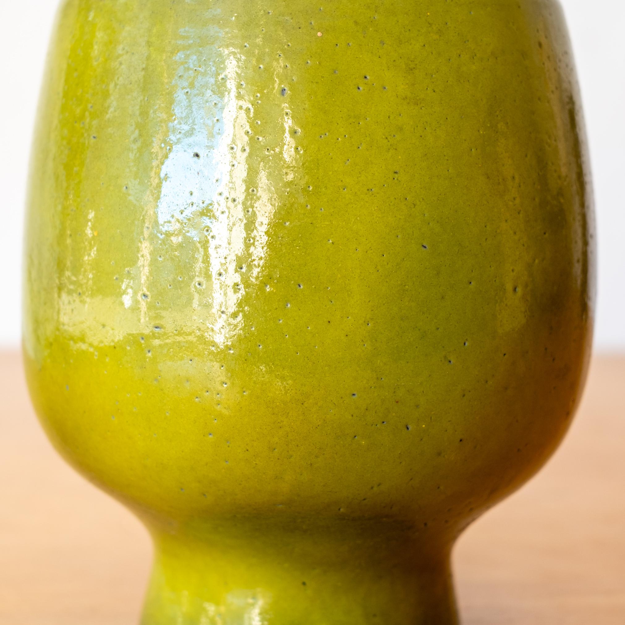 Vaso verde in ceramica di Jacques and Dani Ruelland Francia 1960s in vendita 1