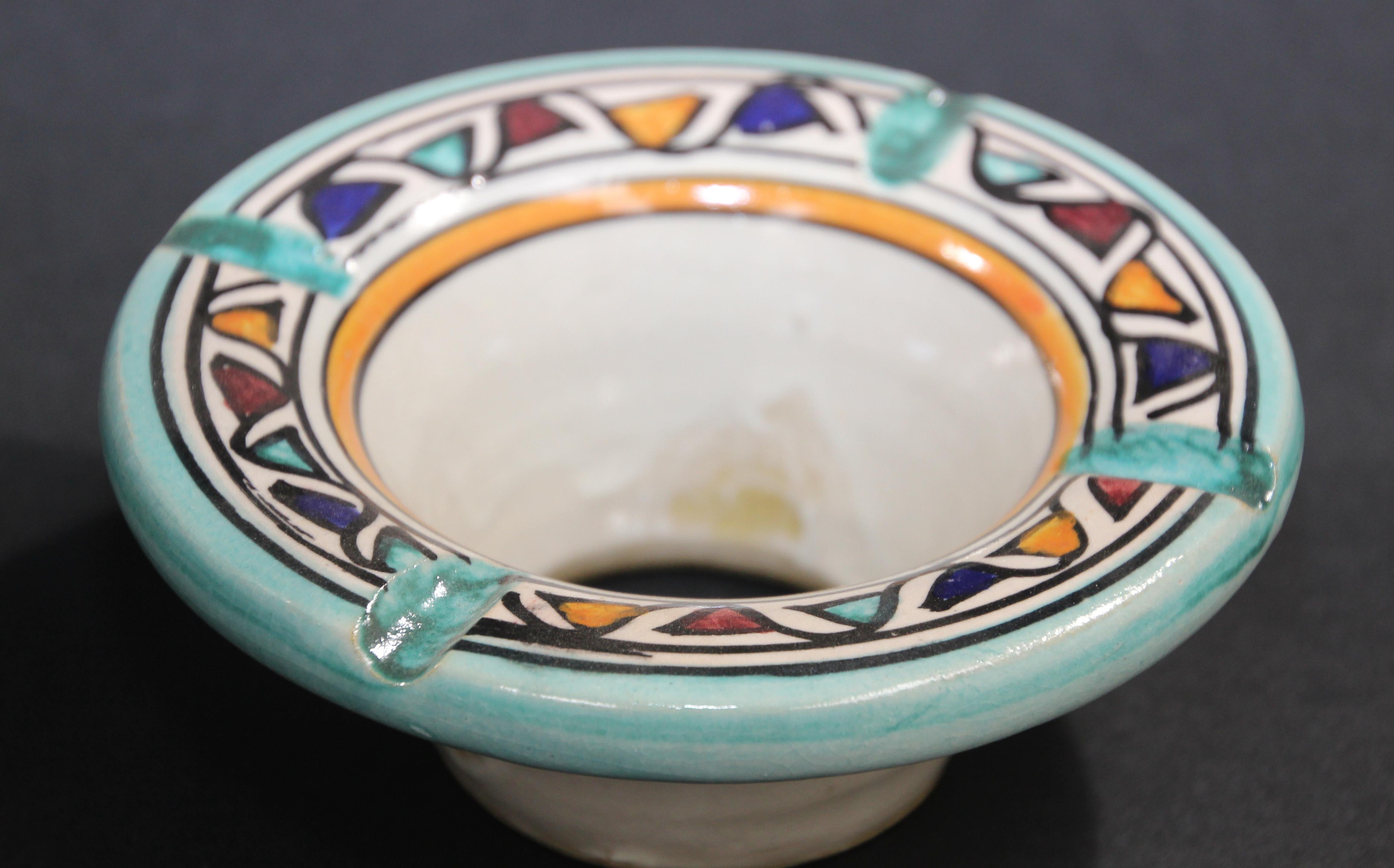 Ceramic Hand-Crafted Moroccan Covered Ashtray from Fez In Good Condition In North Hollywood, CA