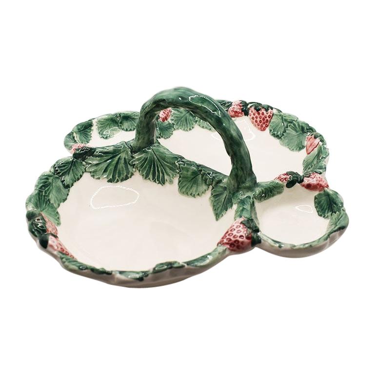 Keramik Servierplatte mit handbemaltem Erdbeermotiv aus Keramik, Italien im Angebot