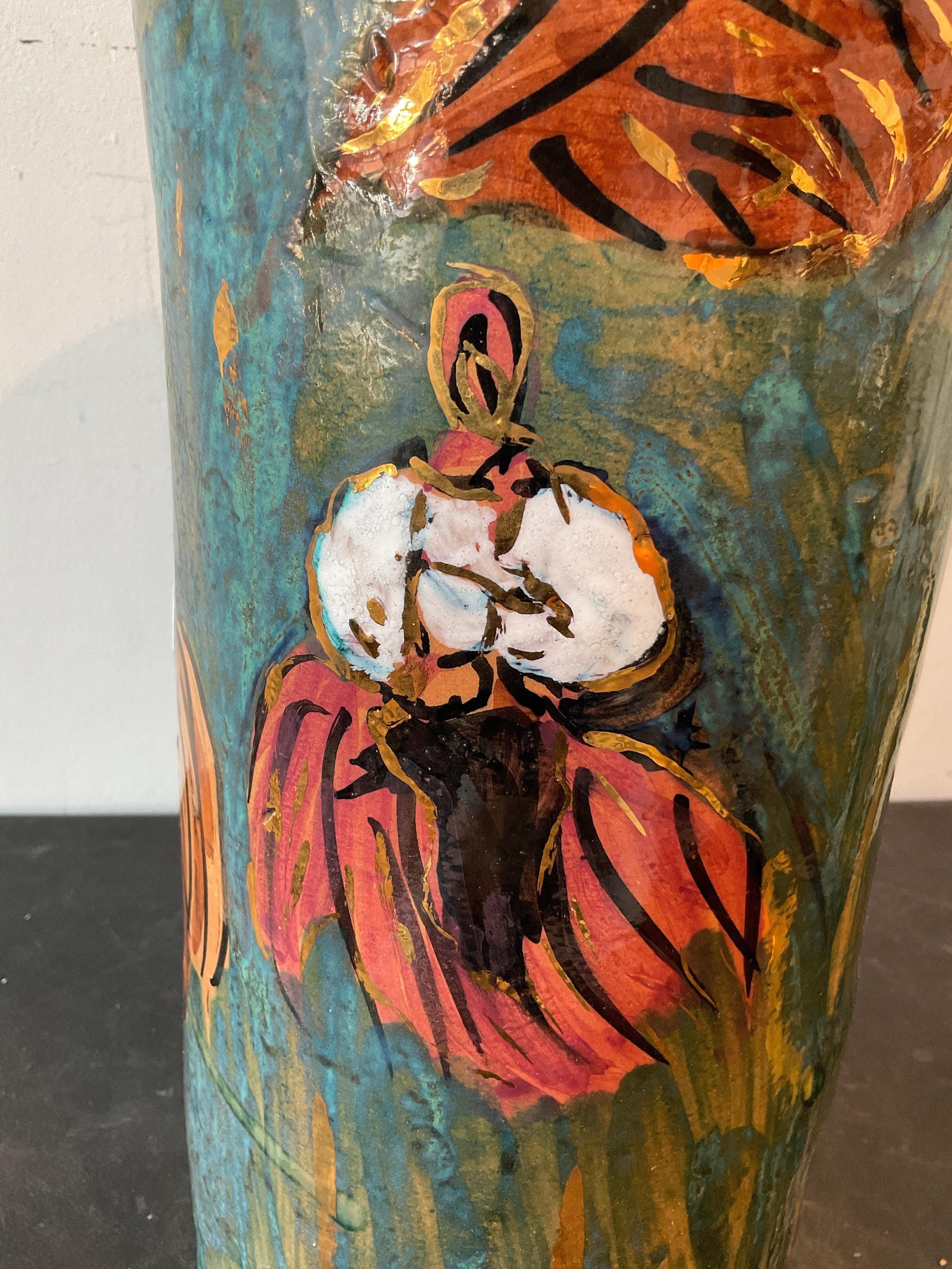 Vaso di donne in ceramica dipinto a mano di Dolores De Murtas in vendita 1