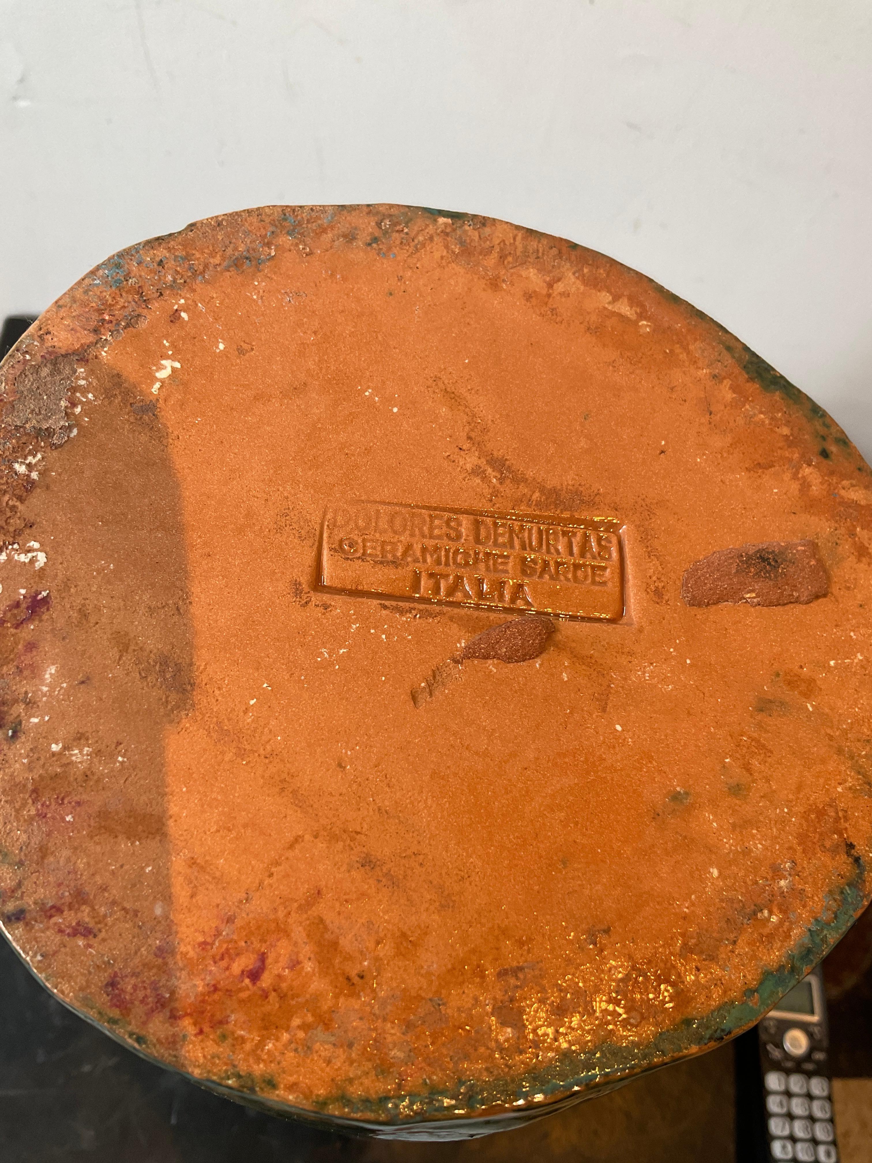 Vaso di donne in ceramica dipinto a mano di Dolores De Murtas in vendita 3