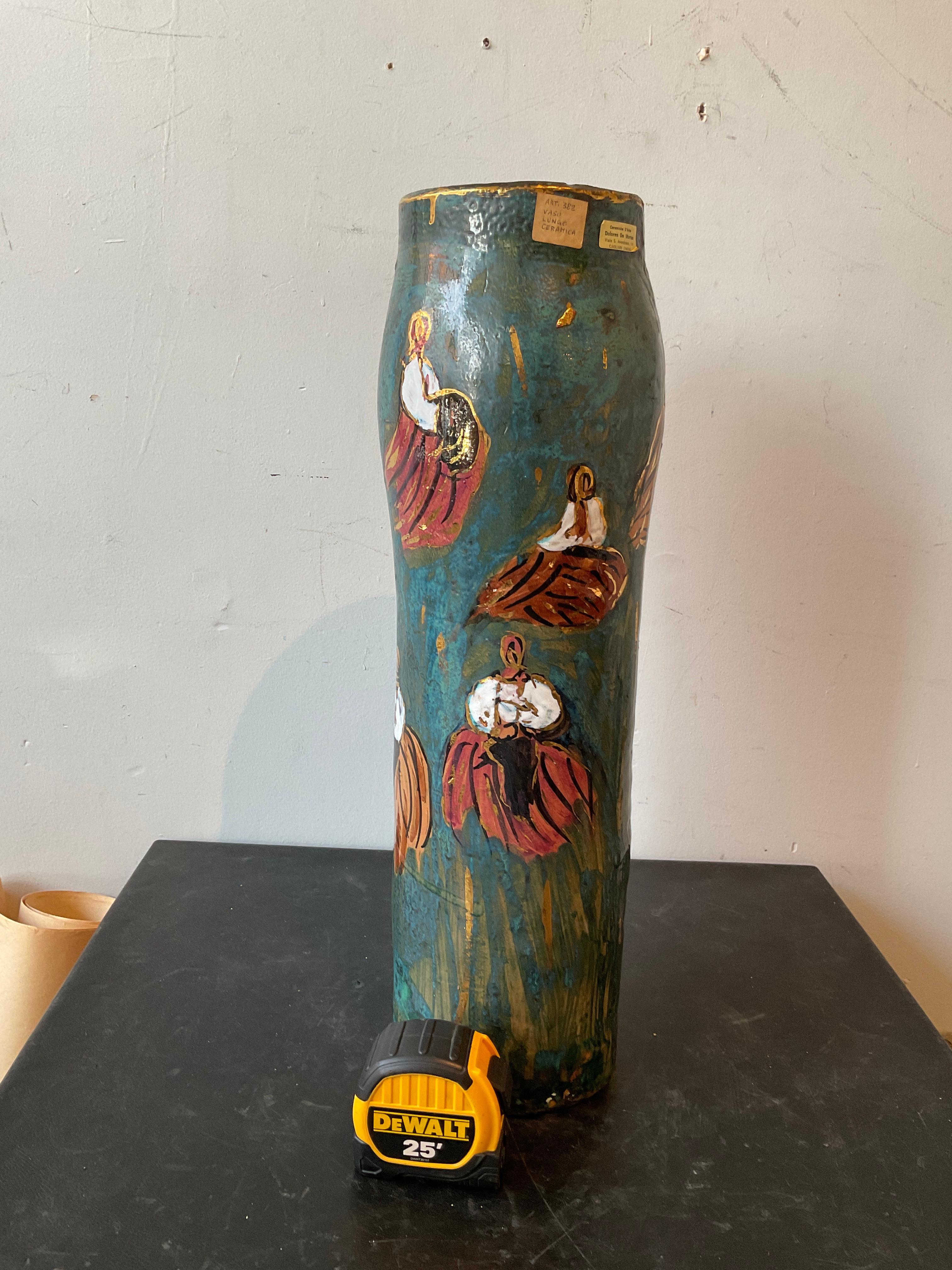 Vaso di donne in ceramica dipinto a mano di Dolores De Murtas in vendita 4