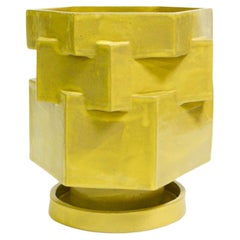 Keramik-Pflanzgefäß „Hex“ in Gelb von Bzippy