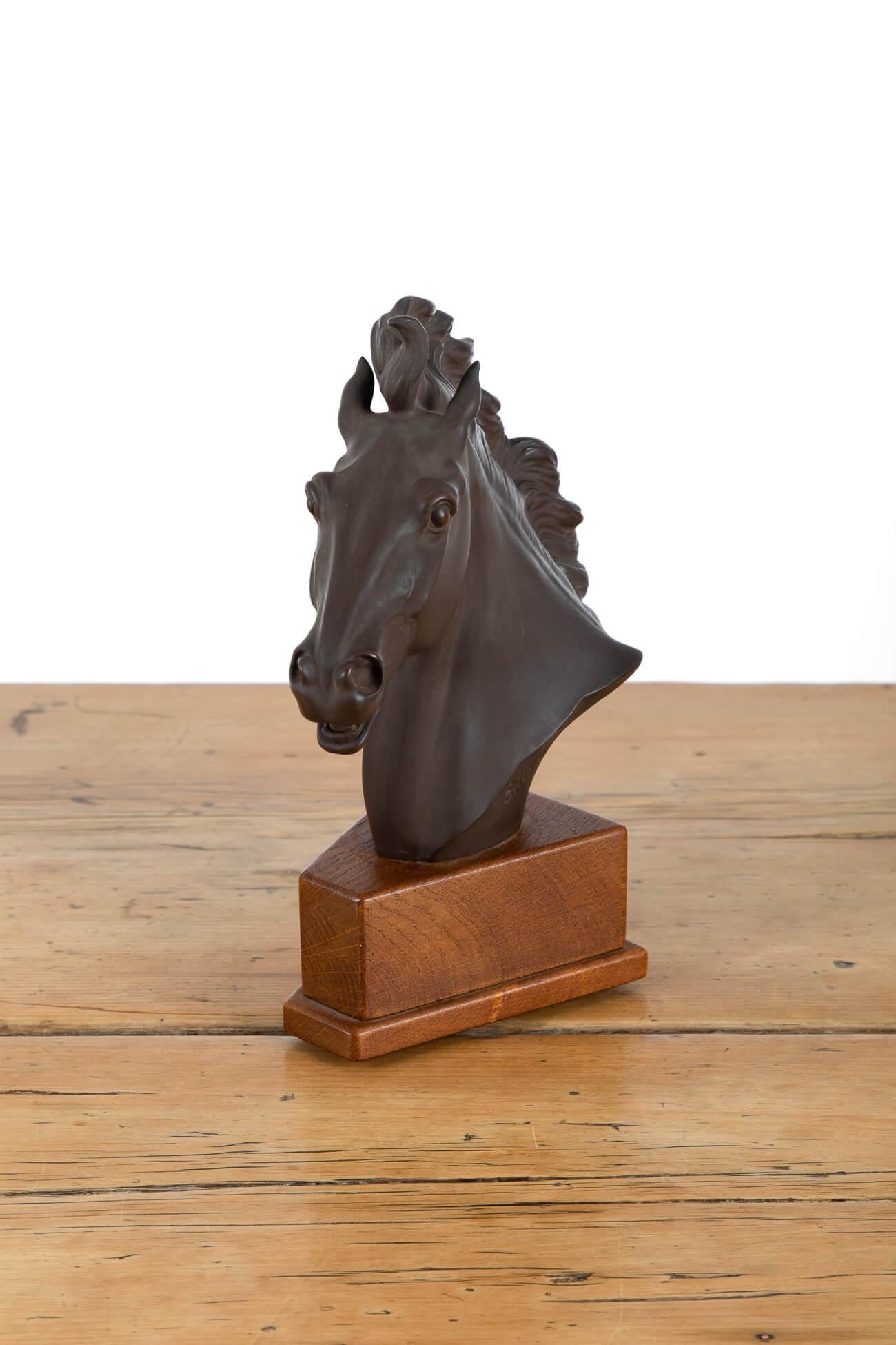 Allemand Sculpture de cheval en céramique d'Erich Oehme, 1949 en vente
