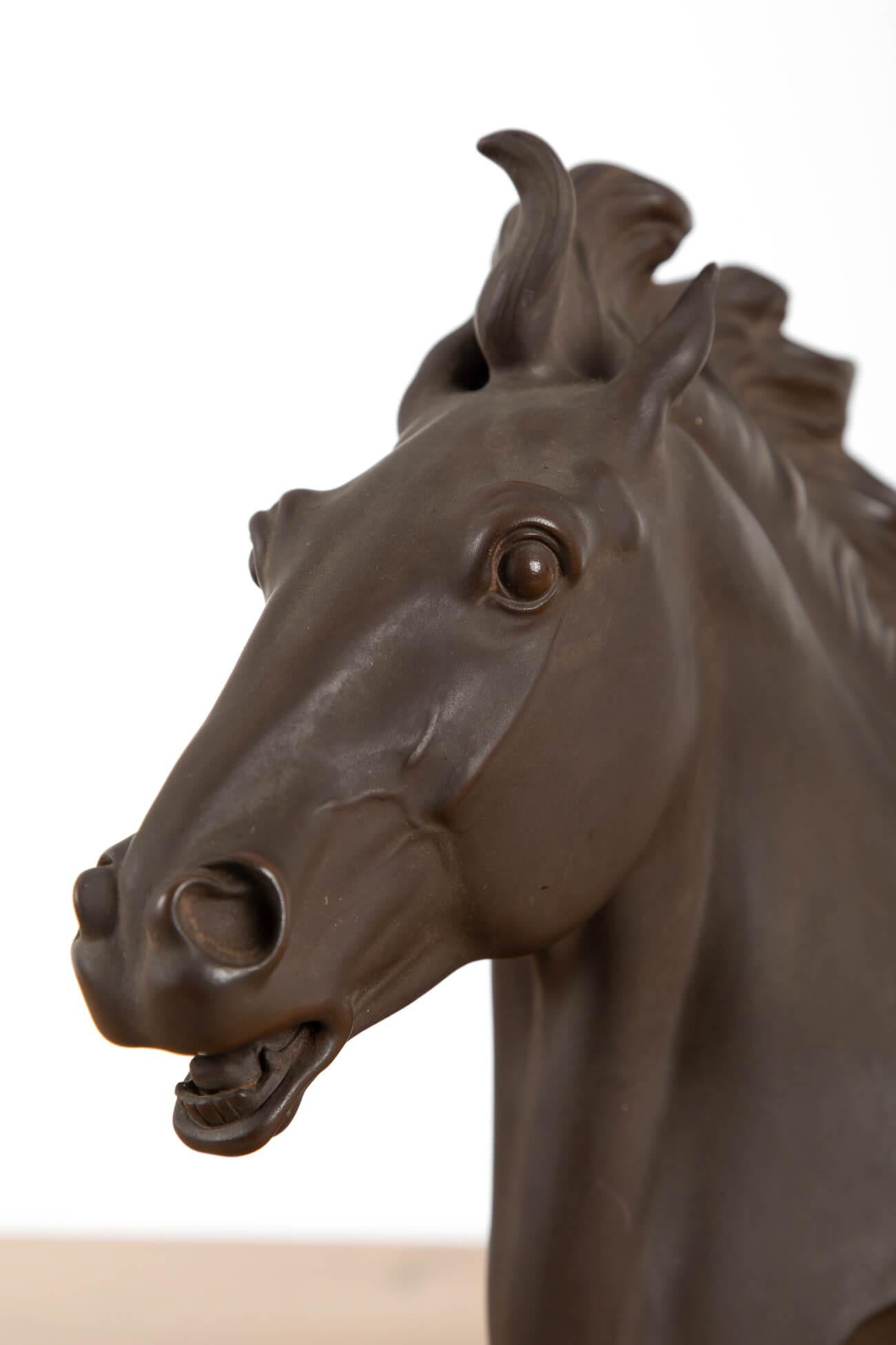 Keramik-Pferdskulptur von Erich Oehme, 1949 (Glasiert) im Angebot
