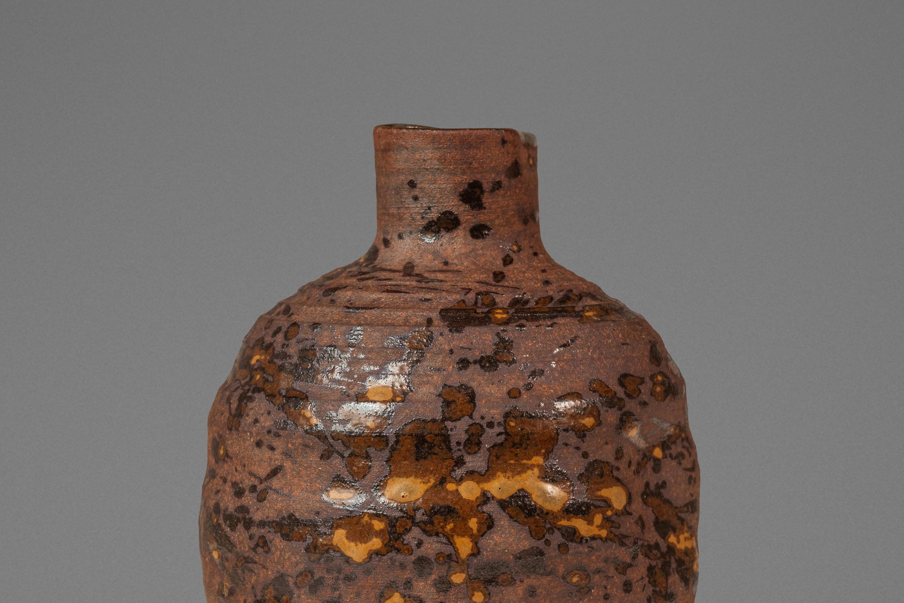 Vaso da fiori in ceramica giapponese Shigaraki Yaki Ikebana, Giappone, 1960 ca. in vendita 6