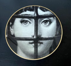 Plato llano de cerámica Julia de Fornasetti para Rosenthal