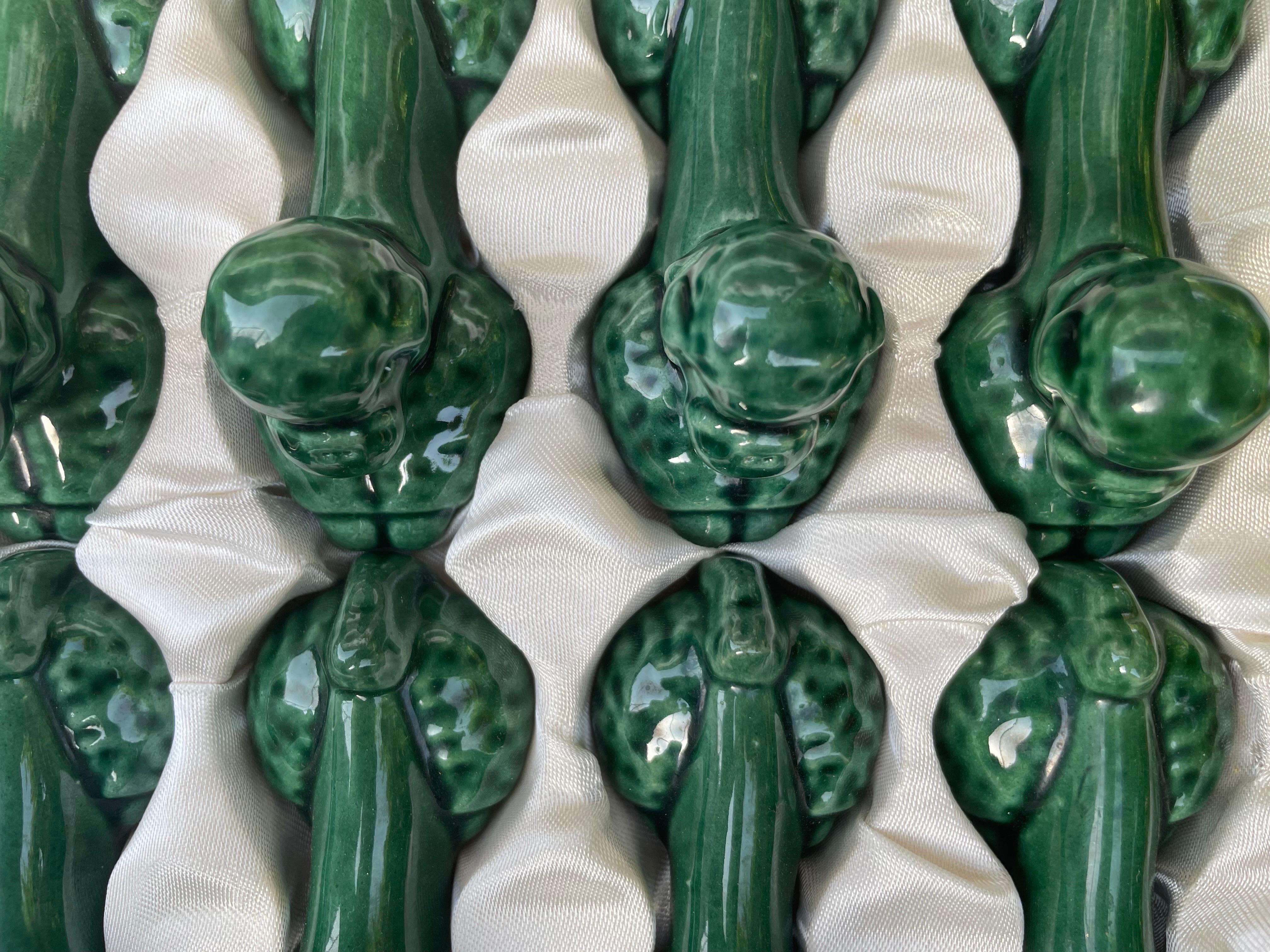 Caja de cerámica para cuchillos, color verde, 1960, Francia en Excelente estado para la venta en Auribeau sur Siagne, FR