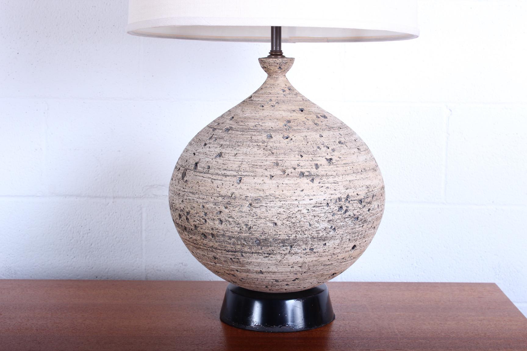 Ceramic Lamp by Edward D. Jay In Good Condition In Dallas, TX
