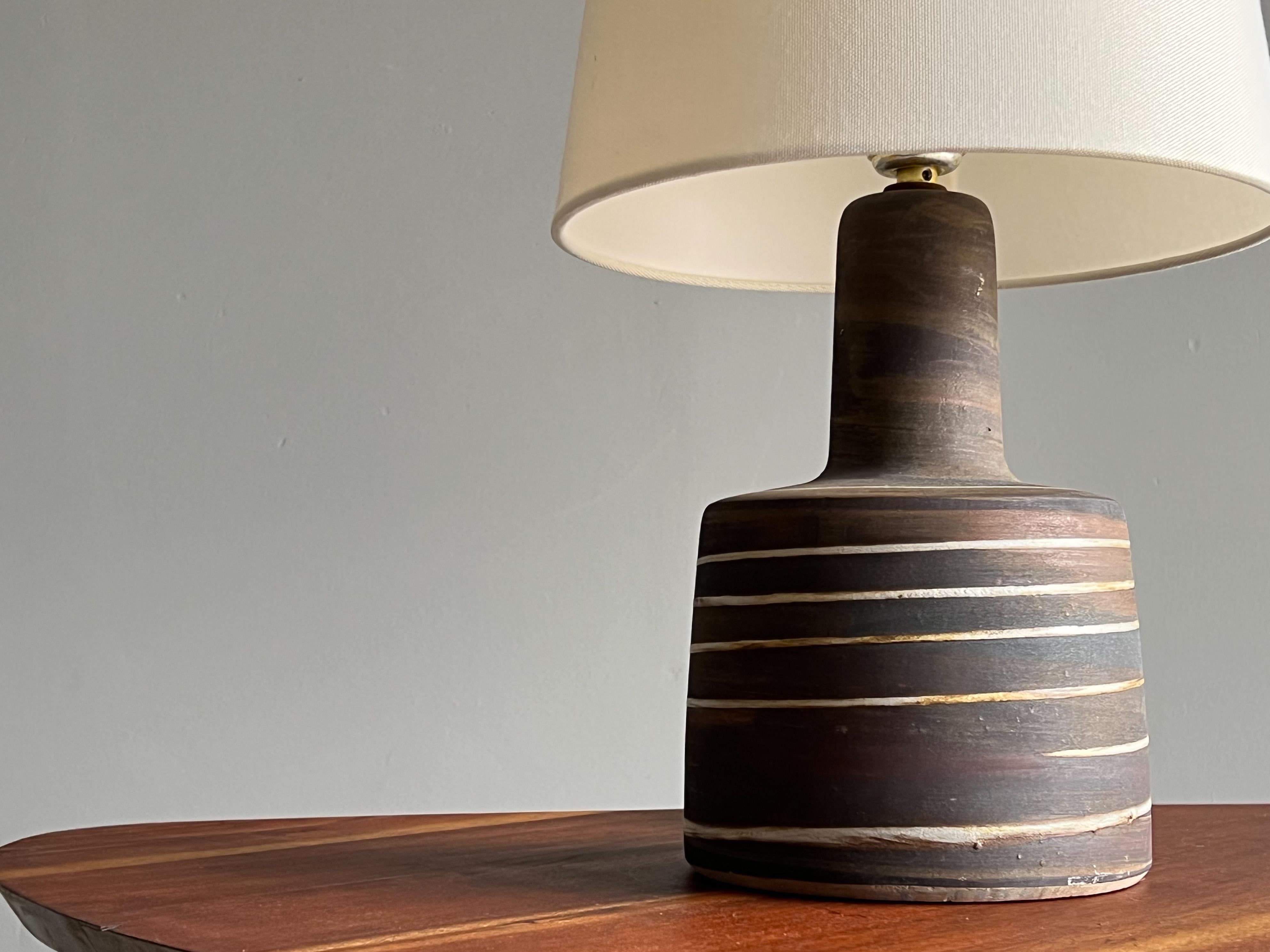 Mid-Century Modern Ceramic Lamp by Gordon and Jane Martz for Marshall Studios For Sale