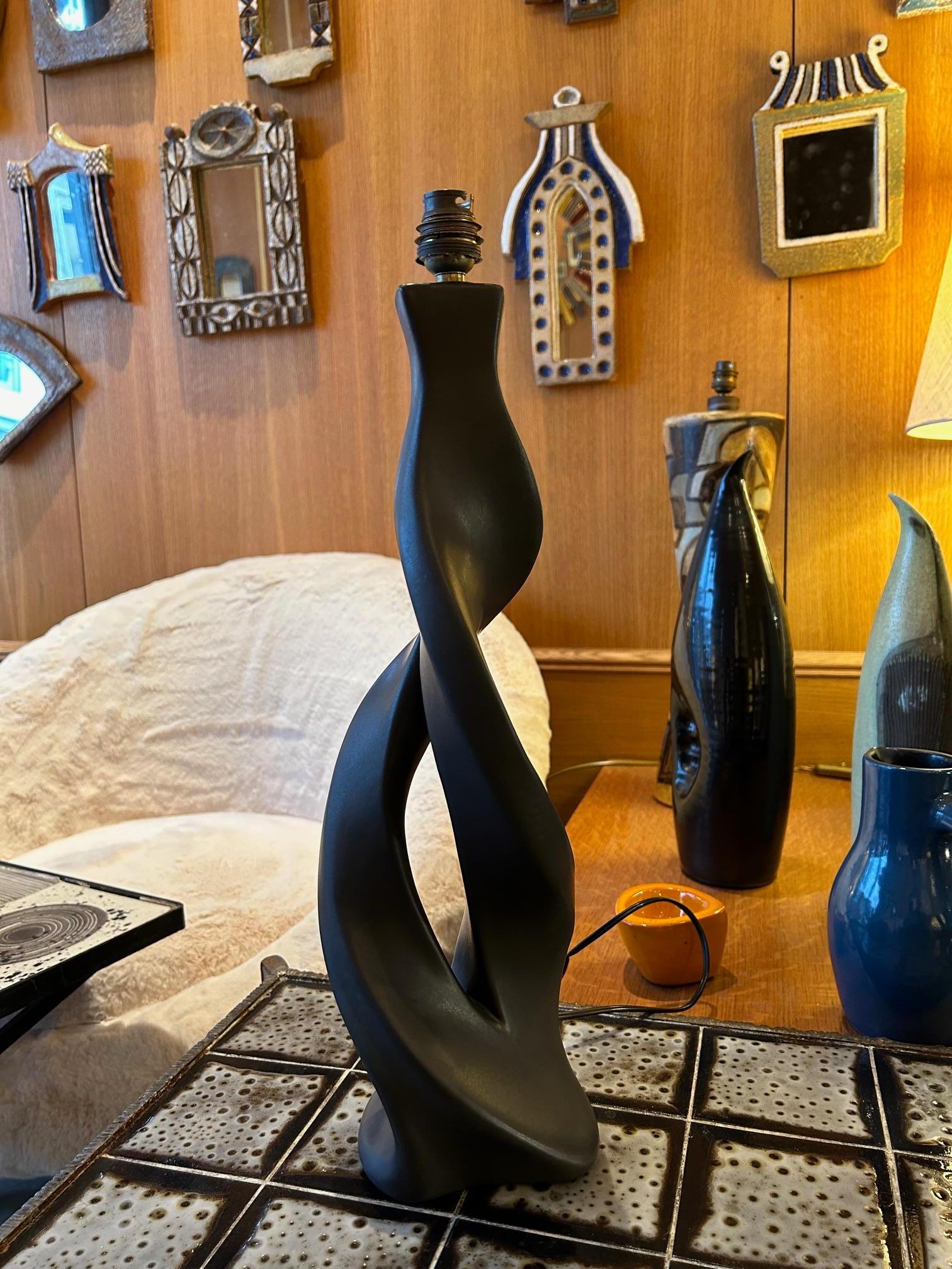 Lampe de table en céramique noire de Louis Giraud, signée, années 1950