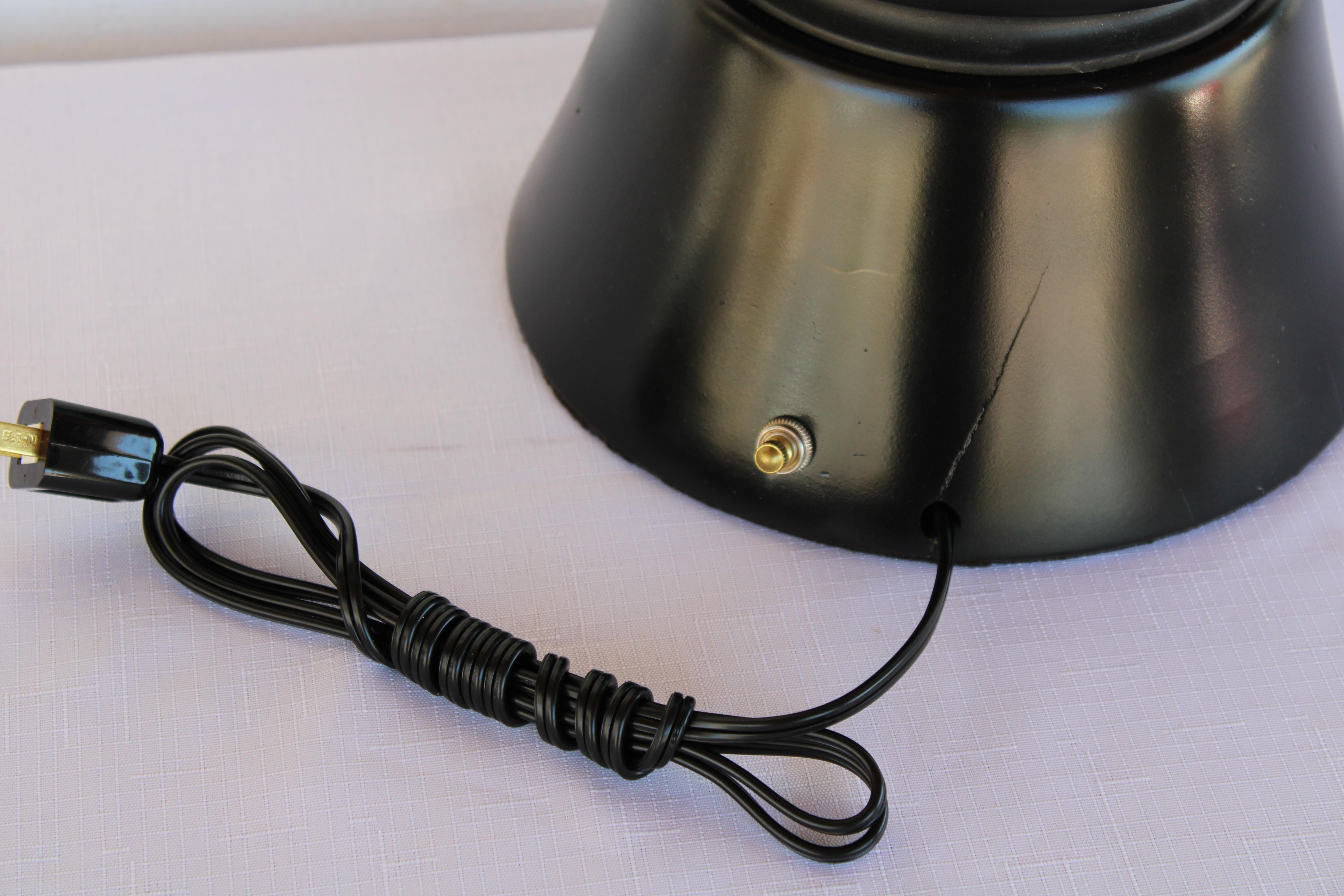 Lámpara de cerámica de Rembrandt Lamp Company mediados del siglo XX en venta