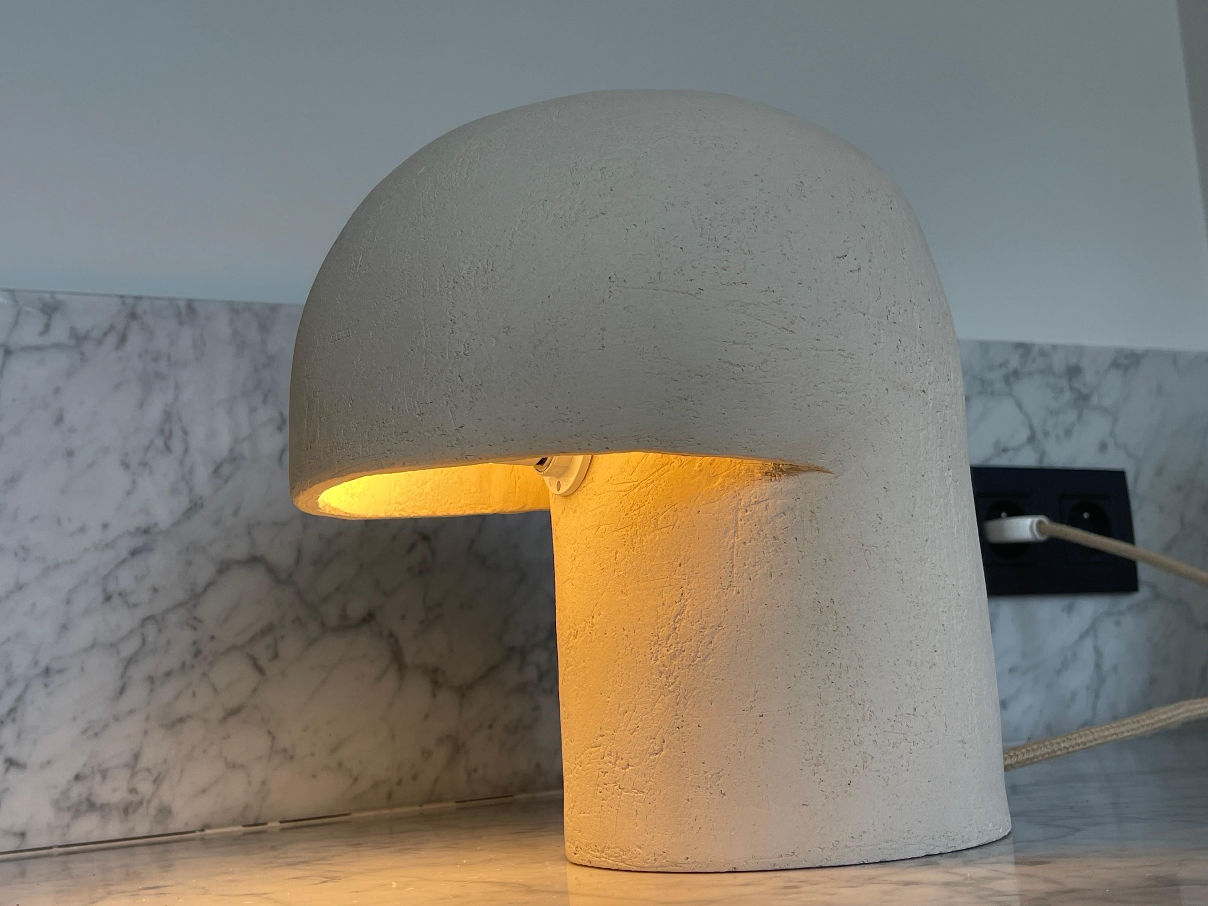 Ceramic lamp by unknown artist In Excellent Condition For Sale In Knokke-Heist, BE
