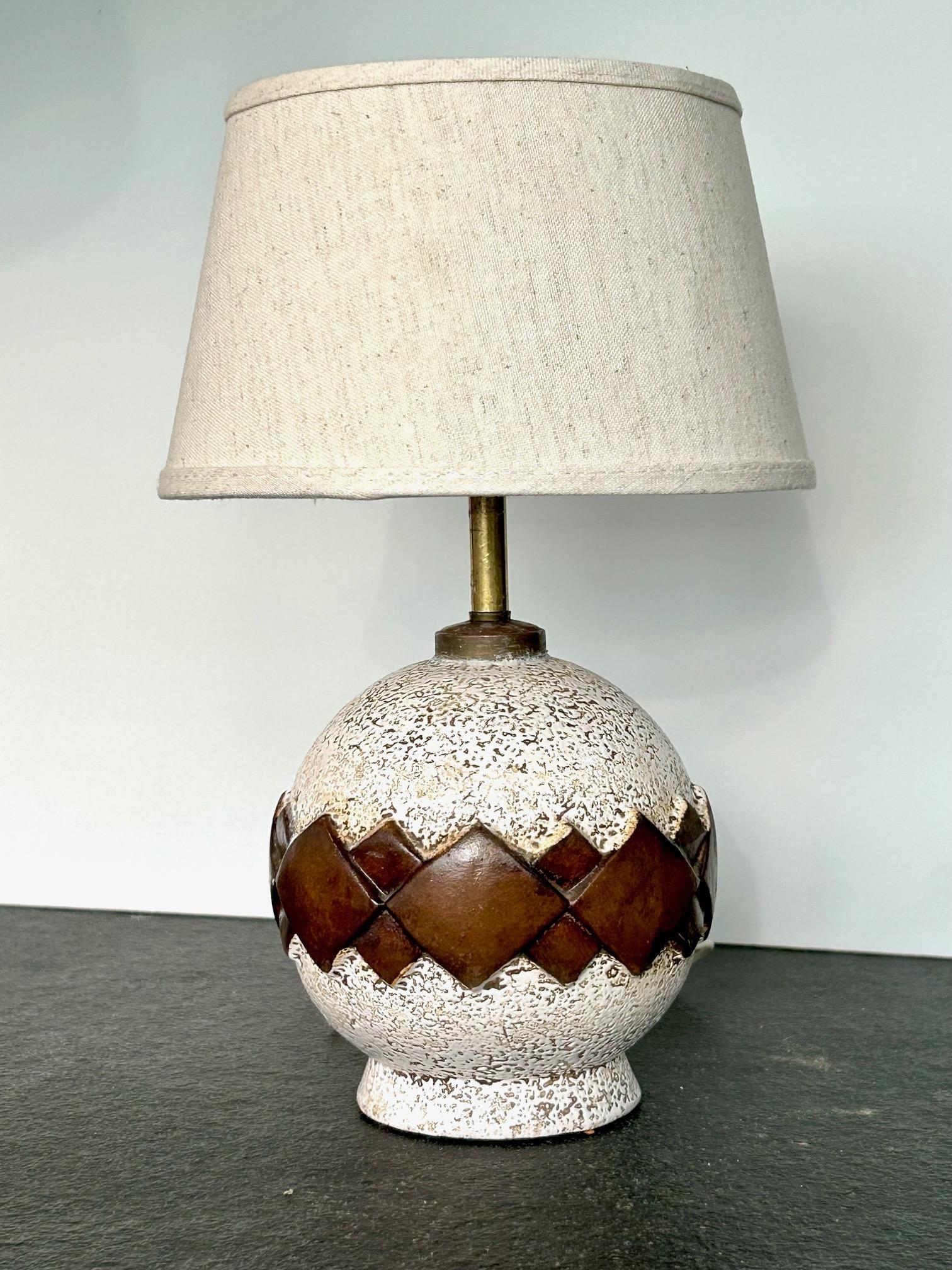 Céramique Lampe en céramique datant des années 1930. en vente