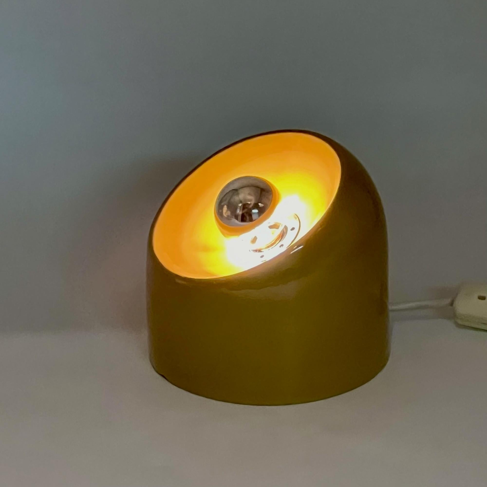Ceramic Lamp in Mustard Yellow - Gabbianelli Marcello Cuneo Style, 1970s In Good Condition For Sale In San Benedetto Del Tronto, IT