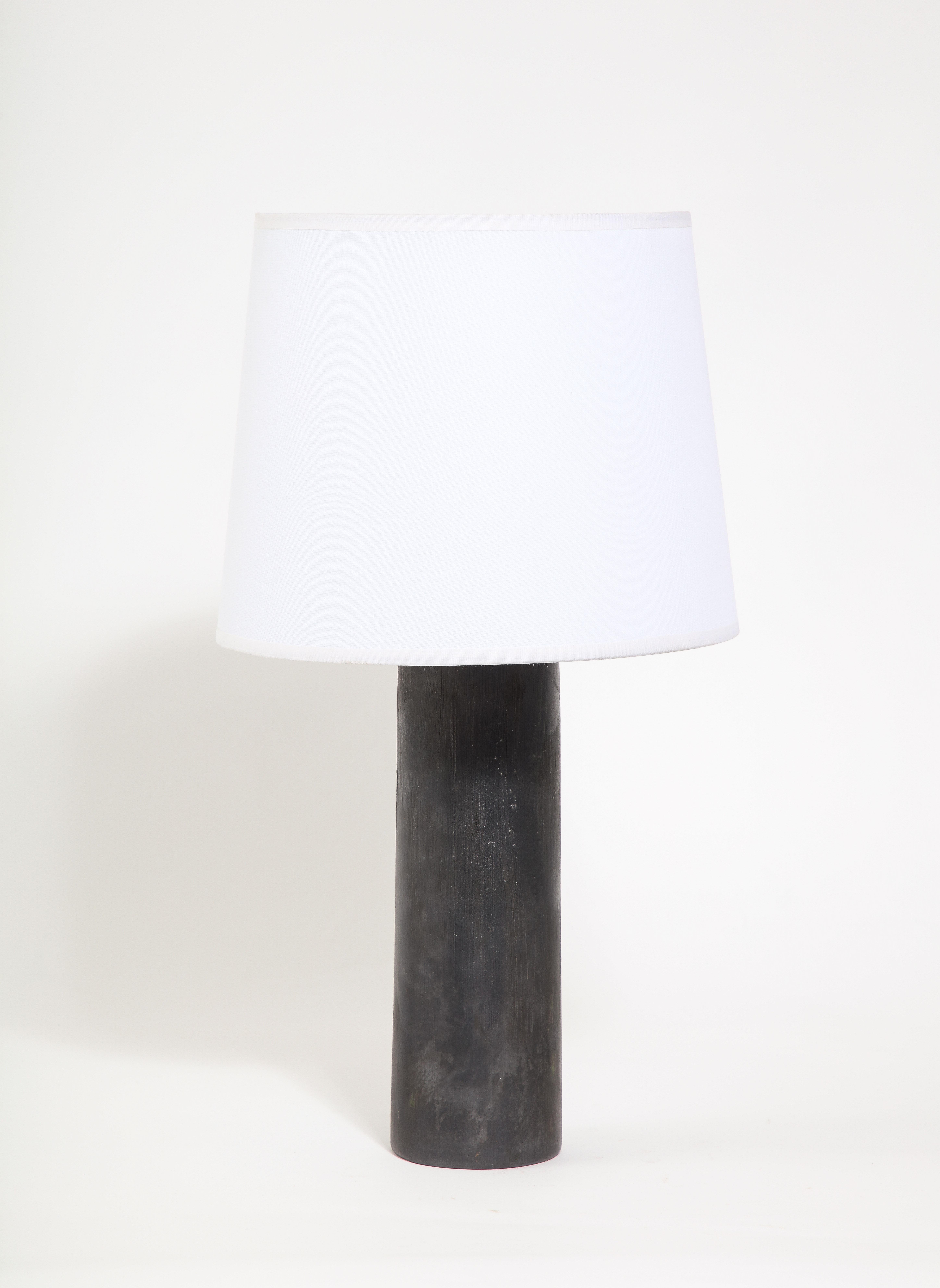 Keramische Lampe aus Rotguss in der Art von Jouve, Frankreich 1950er Jahre im Angebot 3