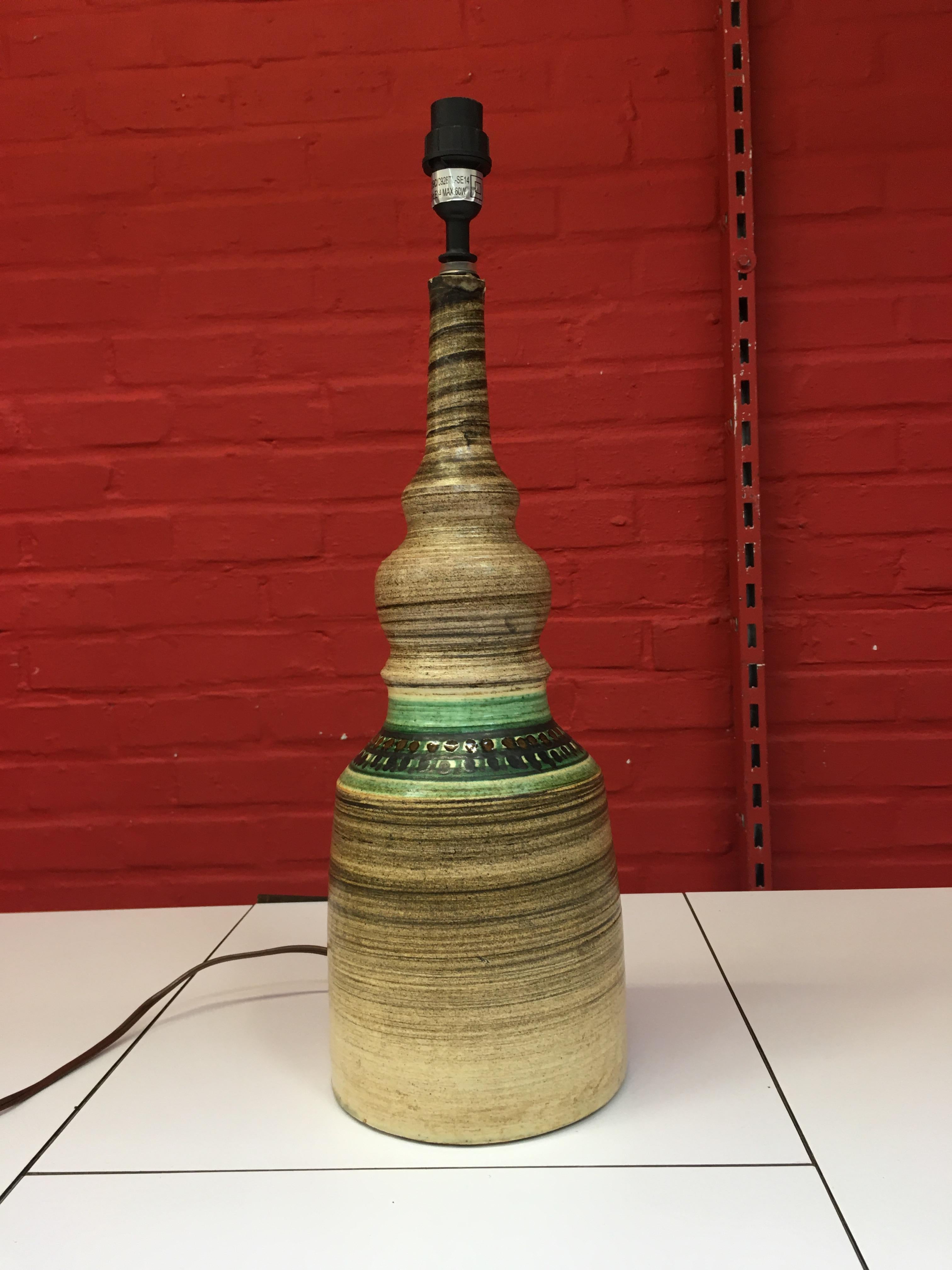 Lampe en céramique dans le style de Georges Pelletier, ou Accolay vers 1950/1960.