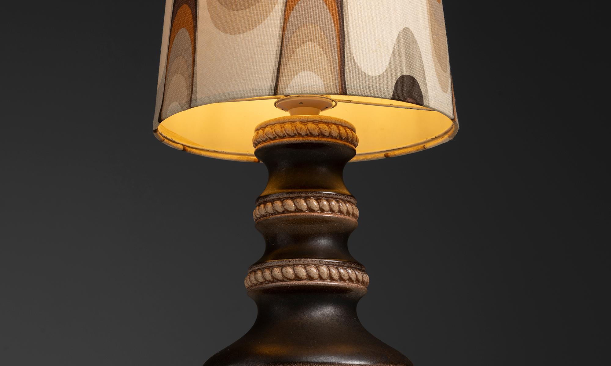 Lámpara de cerámica, Italia circa 1970 finales del siglo XX en venta