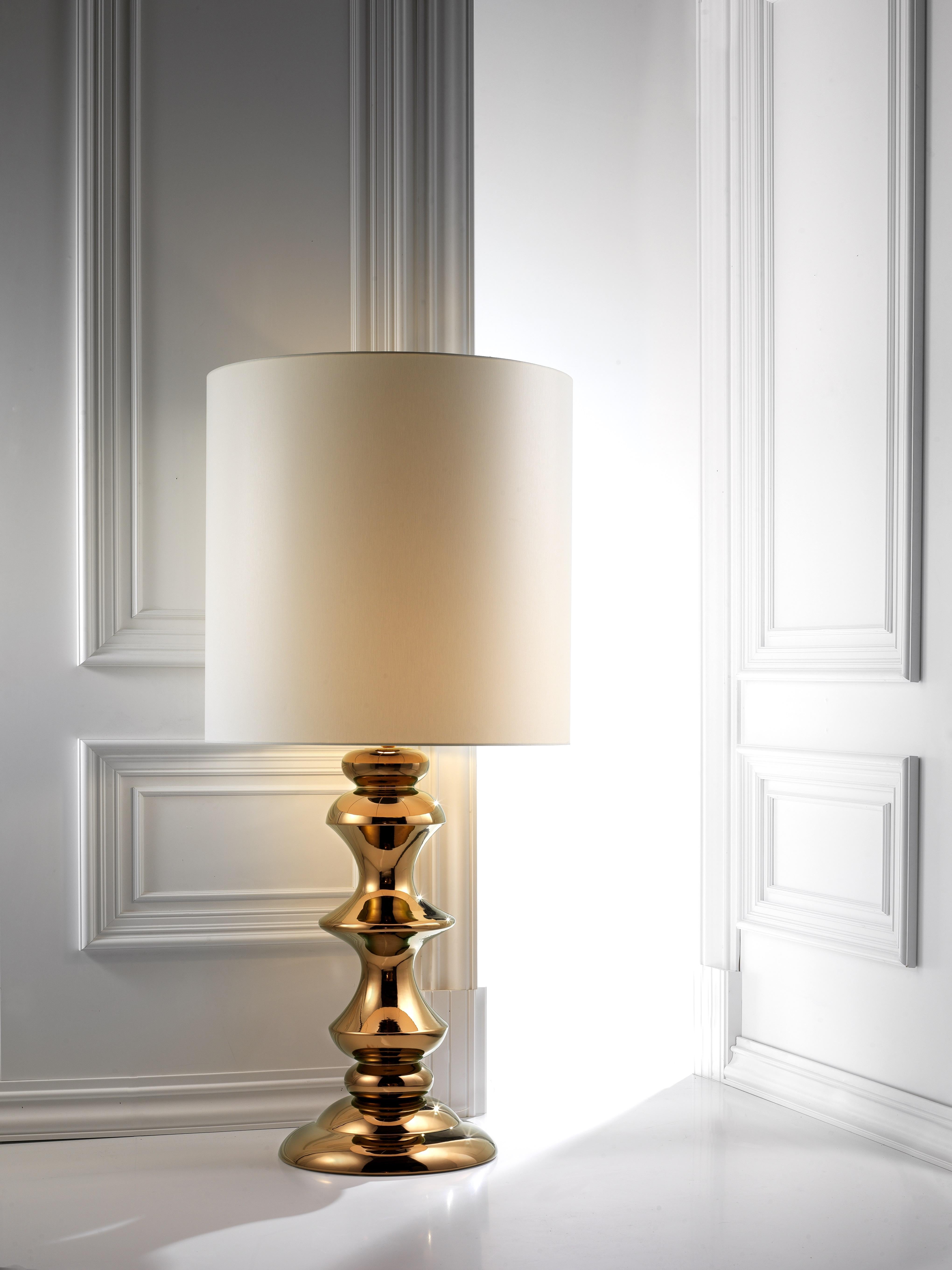 Moderne Lampe MIDA 2 fabriquée à la main en bronze par Gabriella B., fabriquée en Italie en vente