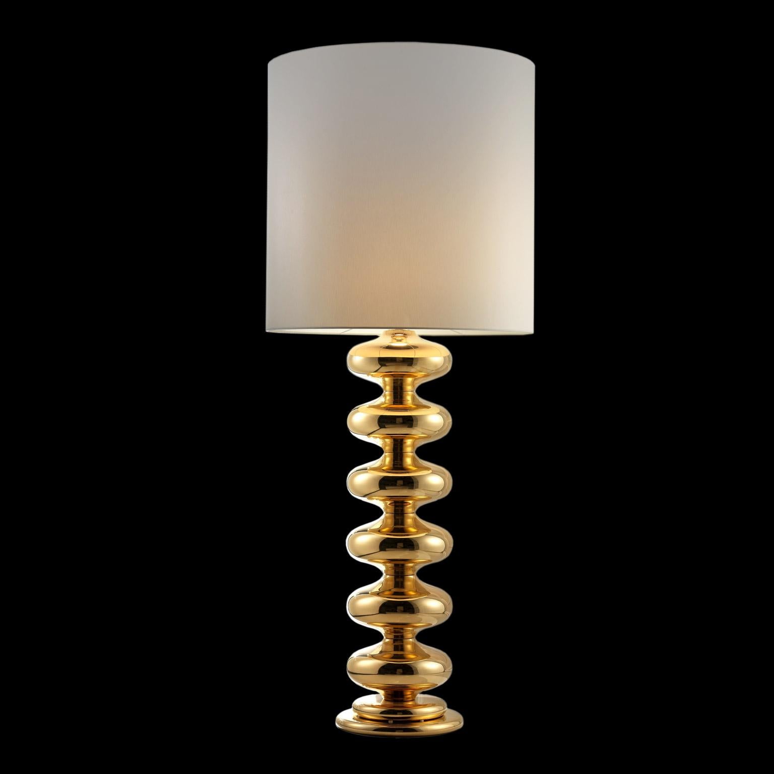 Ceramic lamp NIVES 3
cod. NV003
handcrafted in 24-karat gold 
with cotton lampshade

Measures: 
H. 150.0 cm.
Dm. 50.0 cm.