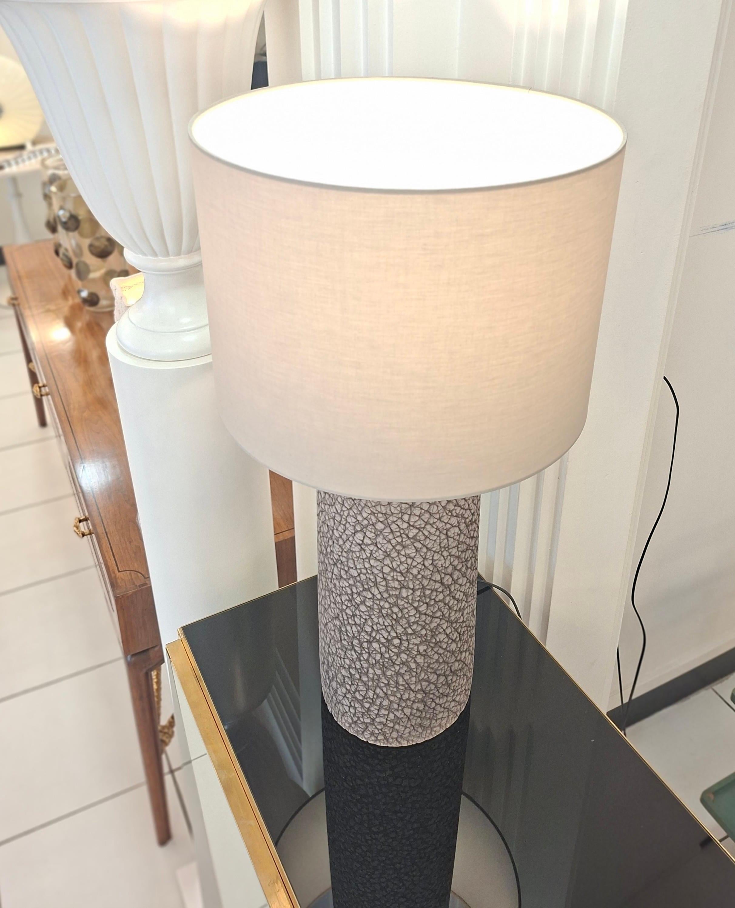 XXIe siècle et contemporain Lampe en céramique à effet 