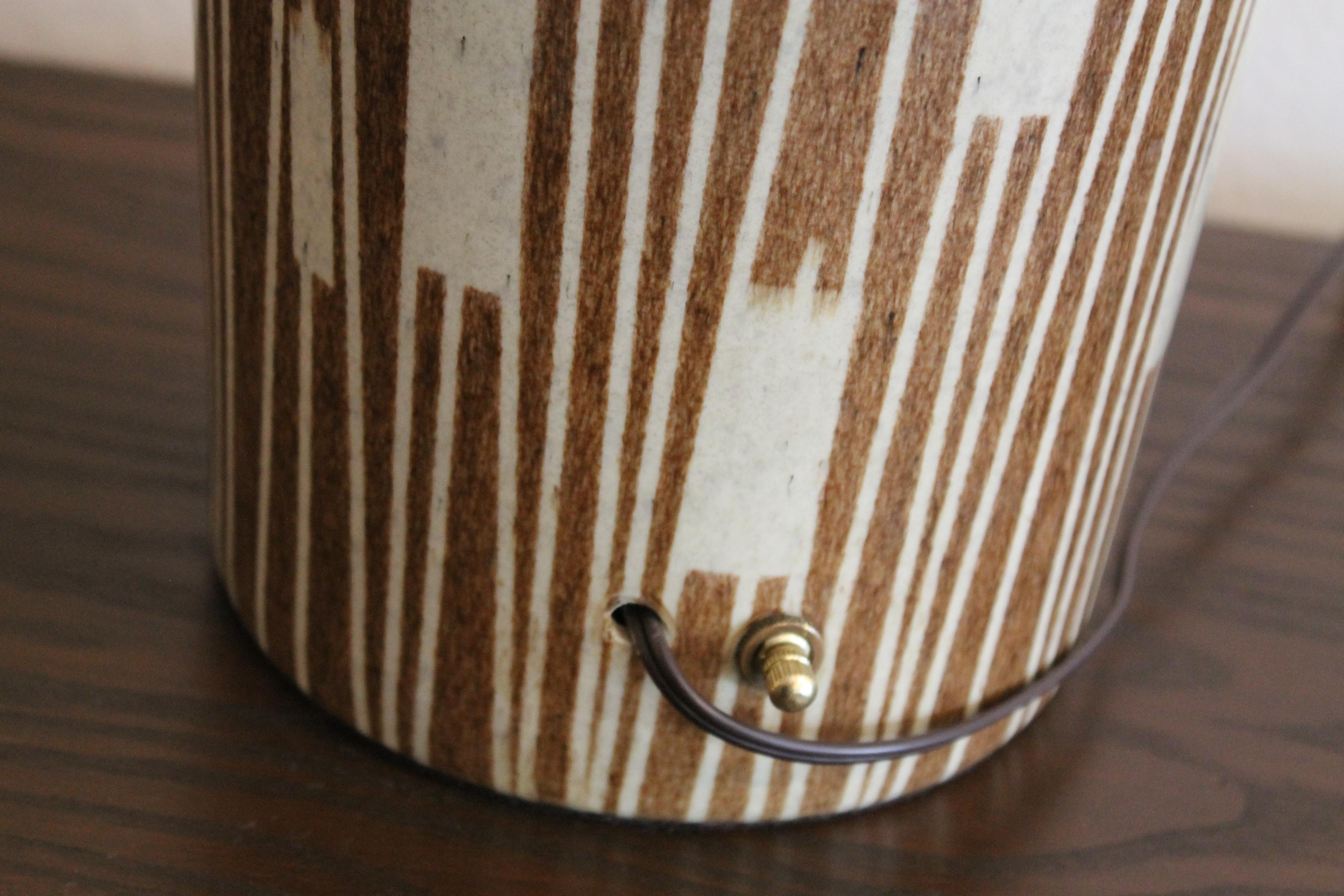 Ceramic Lamp with Cattail Pattern For Sale 2