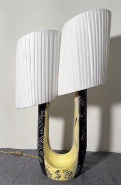 Lámpara de cerámica con doble pantalla drapeada de F. Ré, H. Ugo, Vallauris, hacia 1955