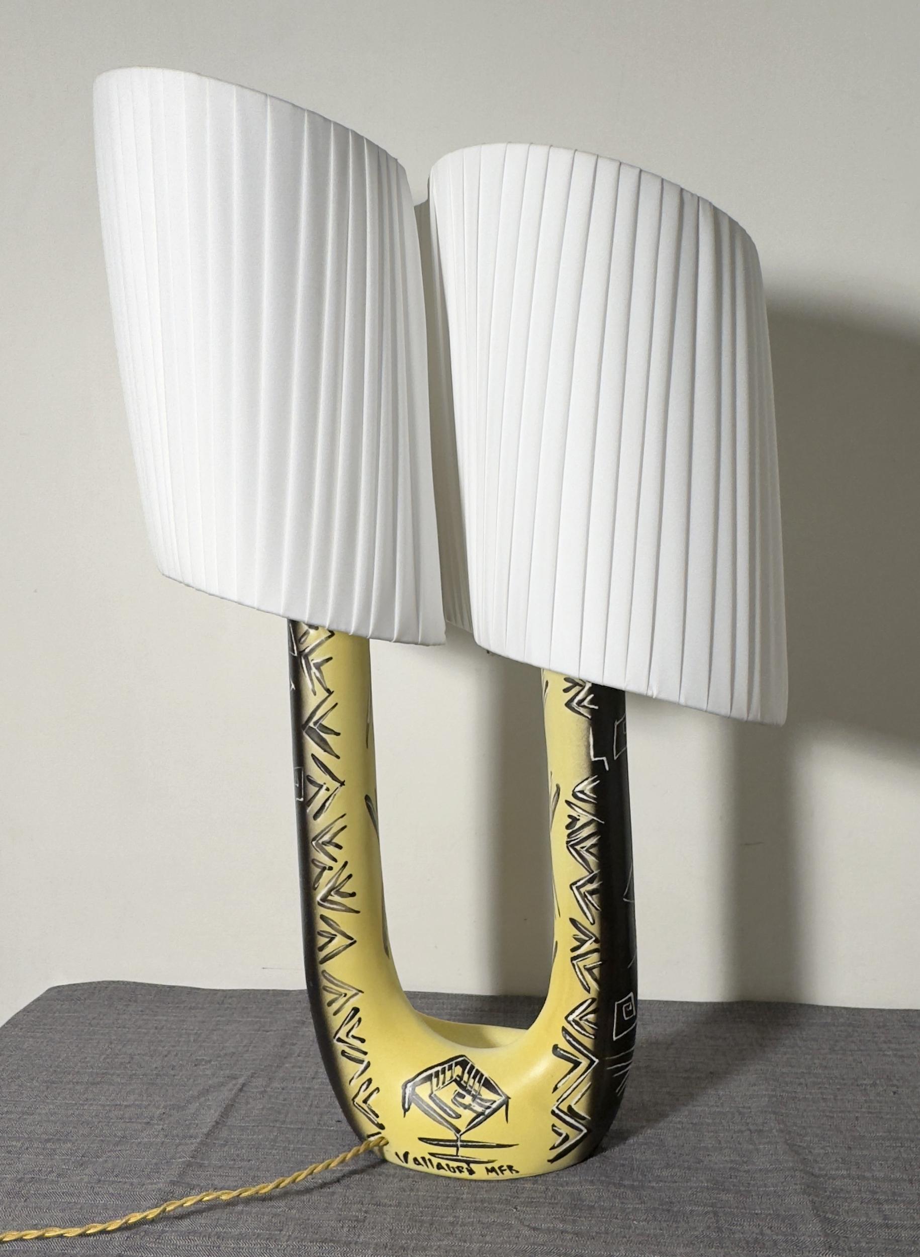 Ceramic lamp with double draped shade by F. Ré, H. Ugo, Vallauris, circa 1955 For Sale 1