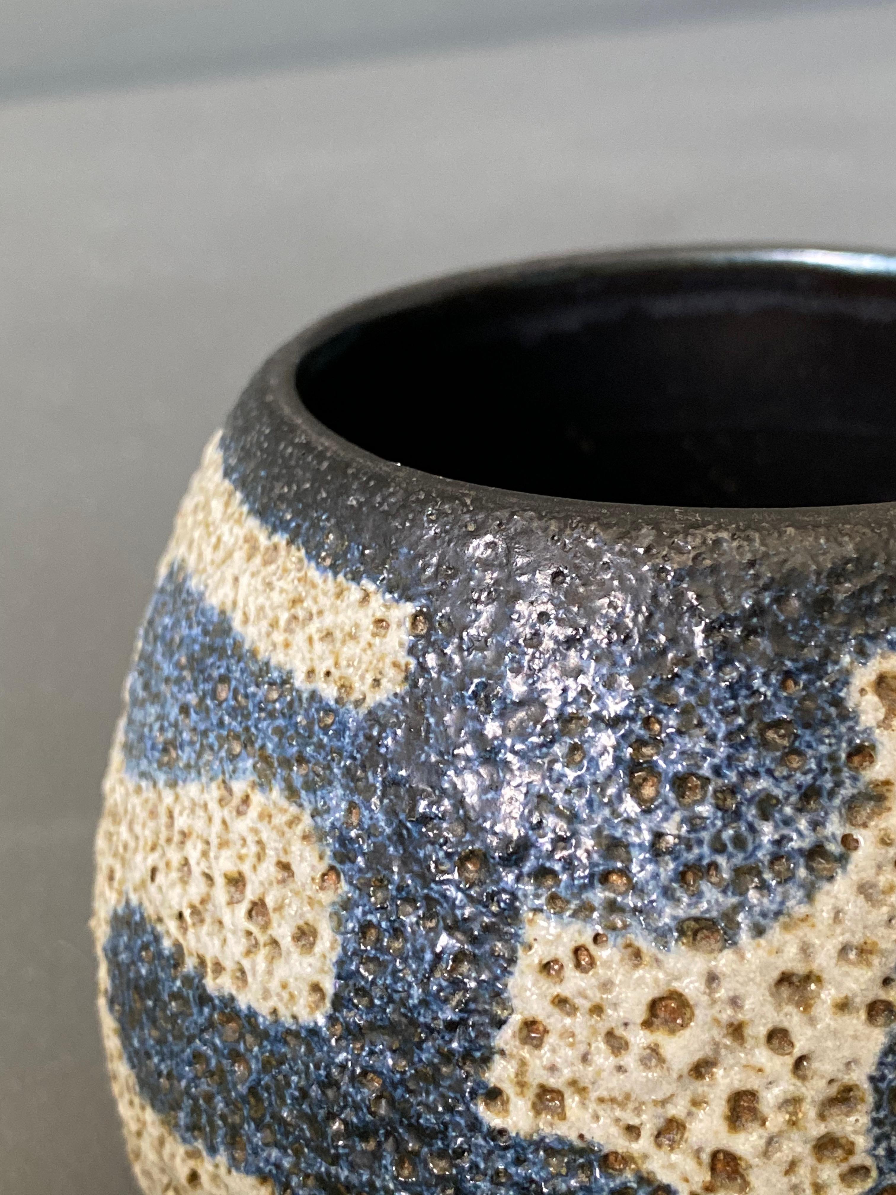 Ceramic lava glaze planter, vase or bowl by Lapid Pottery, Israel 1960s.