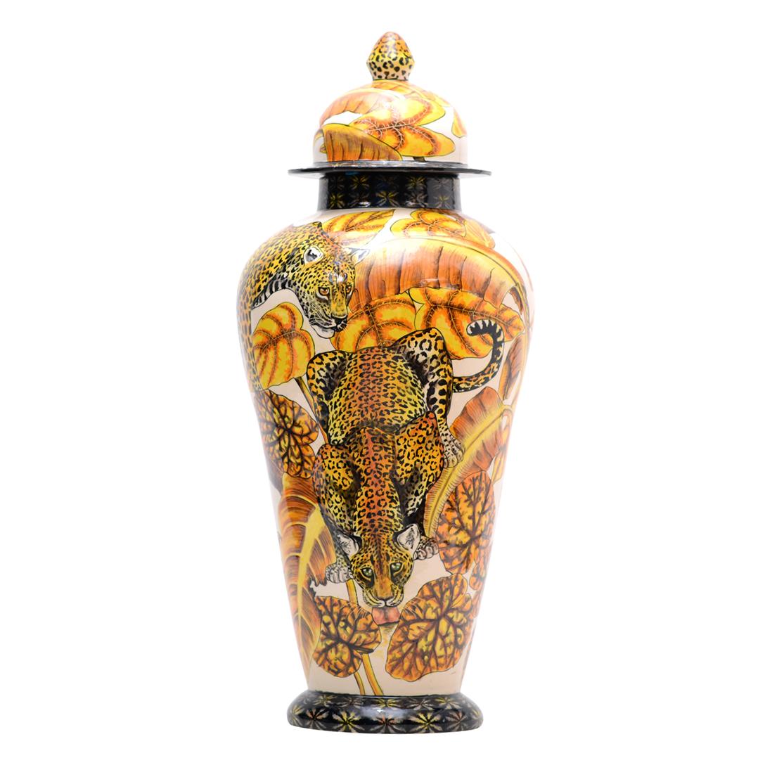 Sud-africain Urne en céramique en forme de léopard, fabriquée à la main en Afrique du Sud en vente