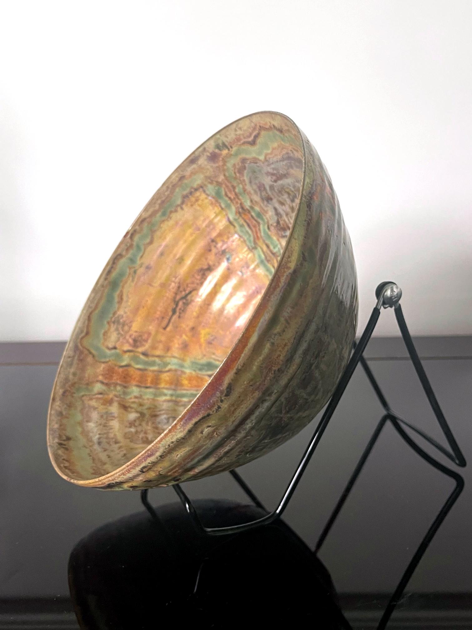 Keramik-Lüsterware-Schale mit Metallic-Glasur von Beatrice Wood im Angebot 1