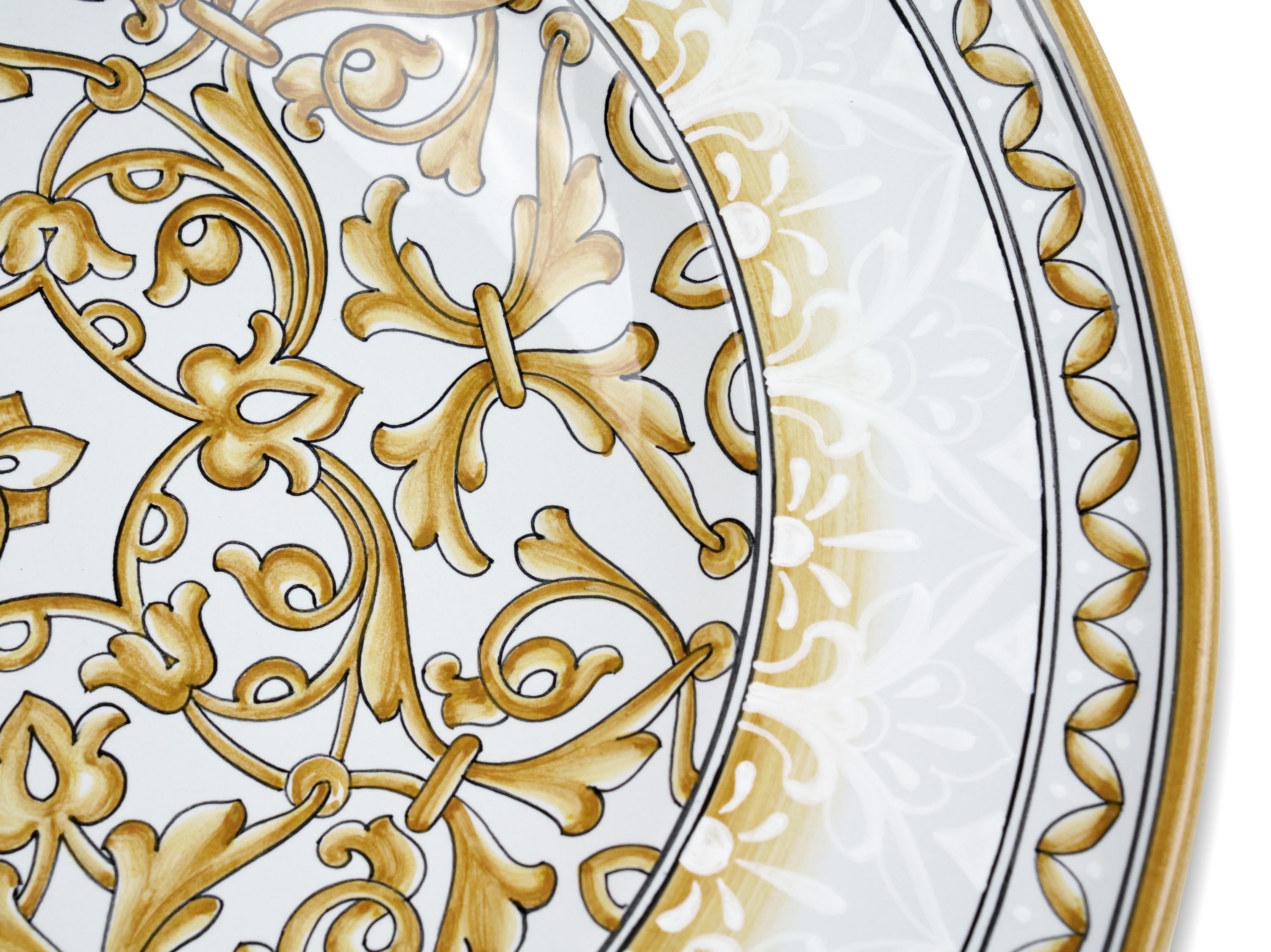 Plate Centerpiece Tray Ornament Bowl Wall Dish Majolica White Decorated En Stock en venta 2