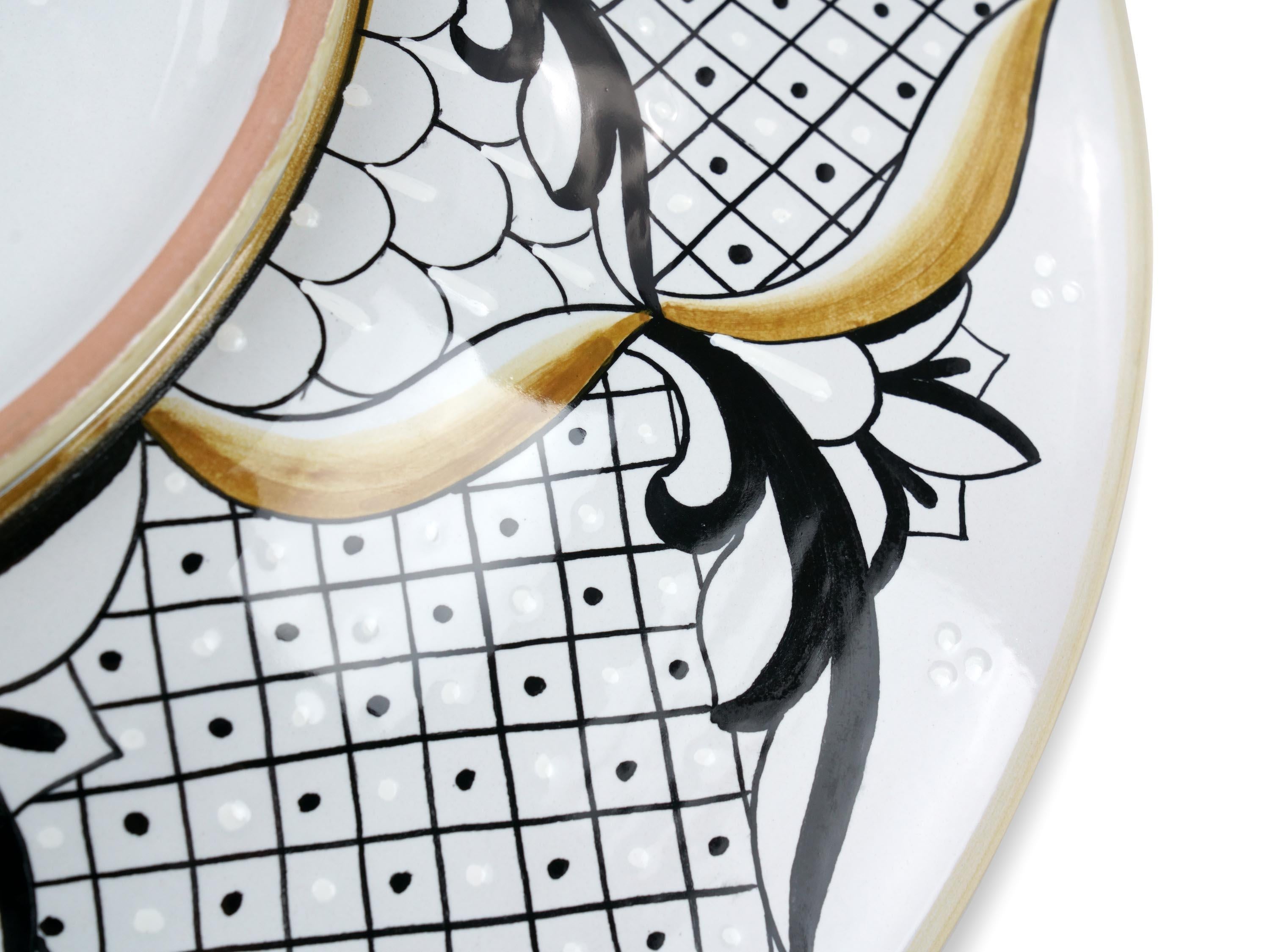 Plate Centerpiece Tray Ornament Bowl Wall Dish Majolica White Decorated En Stock Moderno en venta