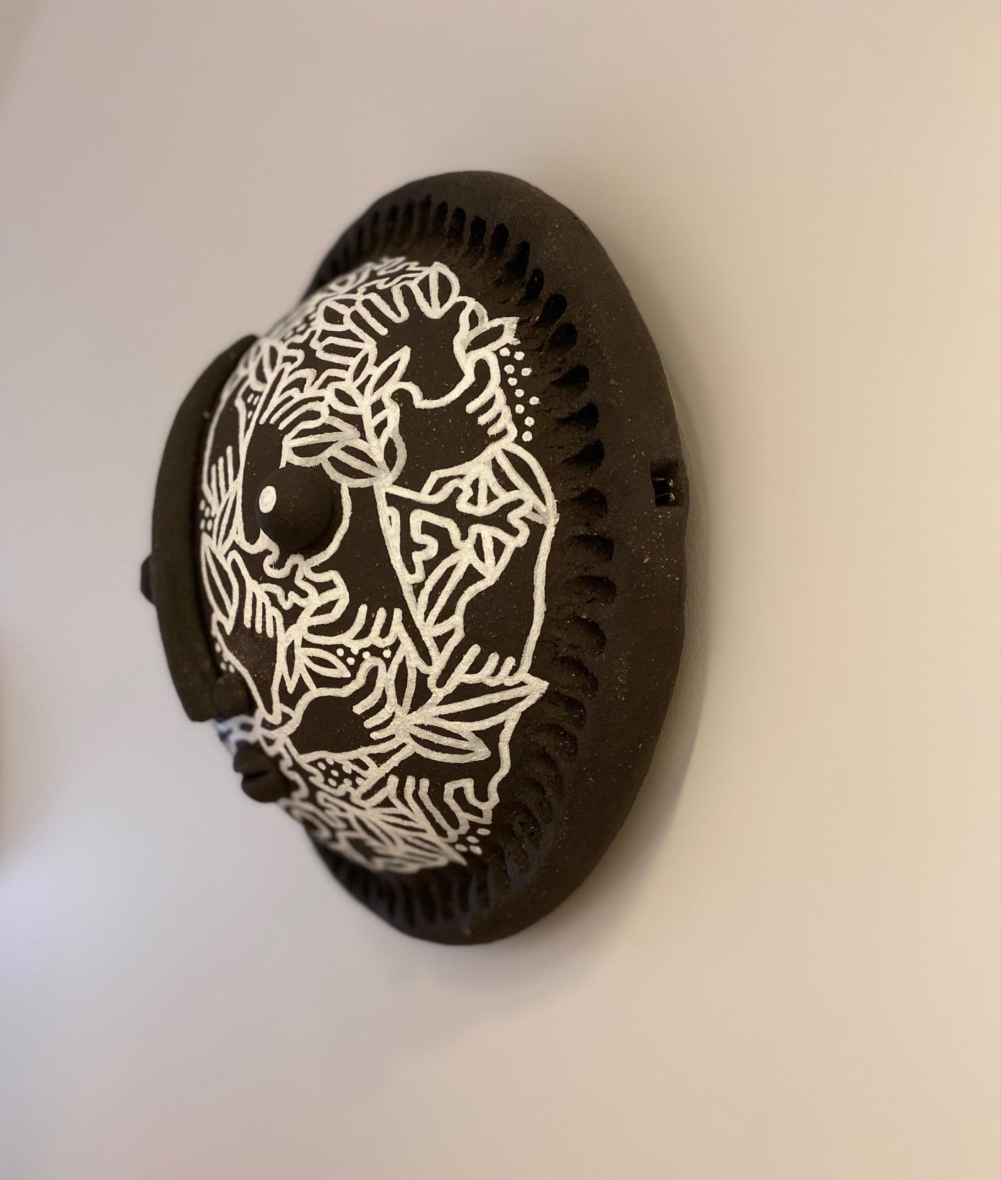 Ceramic Mask Signed Both by Dalo and French Artist Semilu In Excellent Condition For Sale In Paris, FR