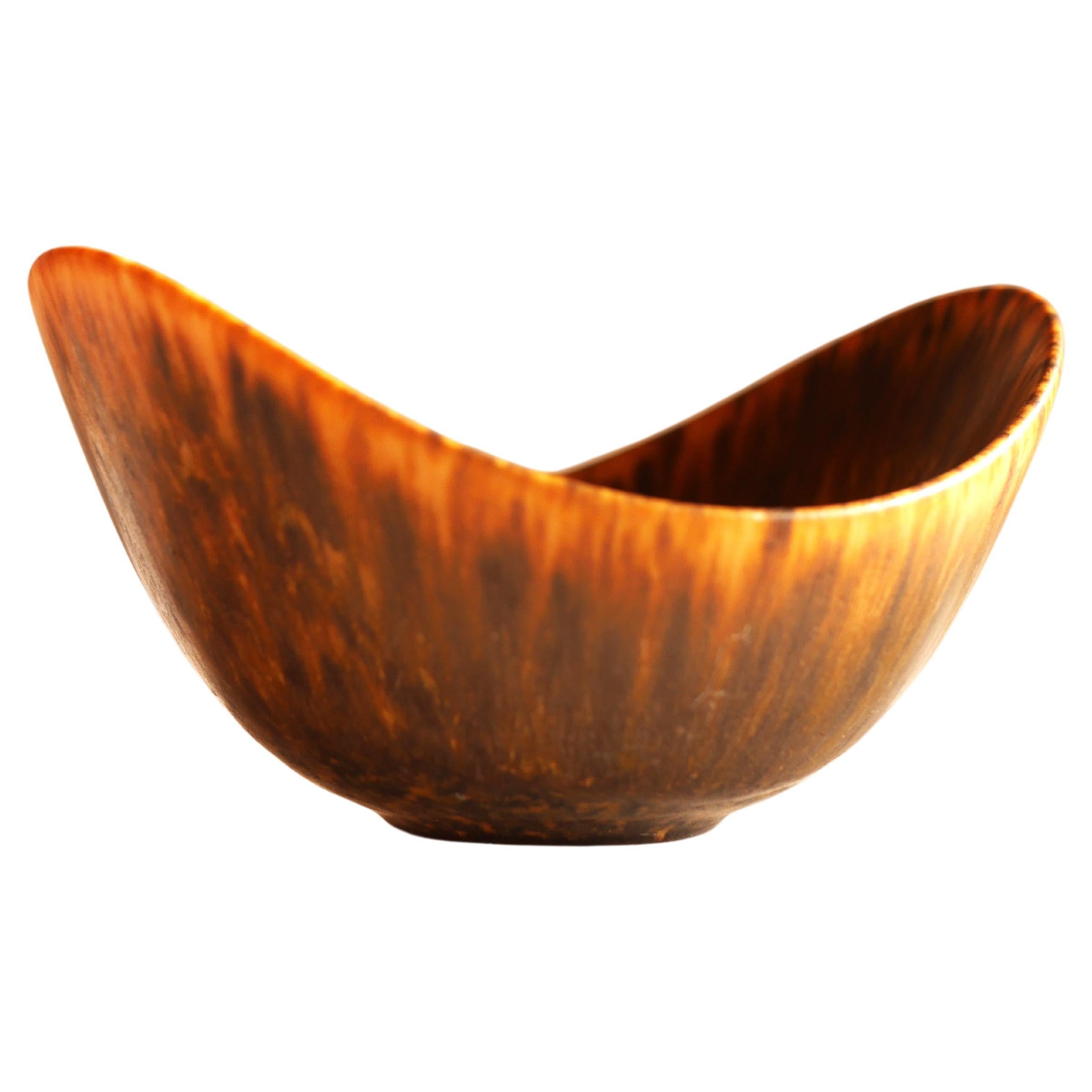 Ceramic miniature bowl known as "ARU" by Gunnar Nylund for Rörstrand, Sweden For Sale