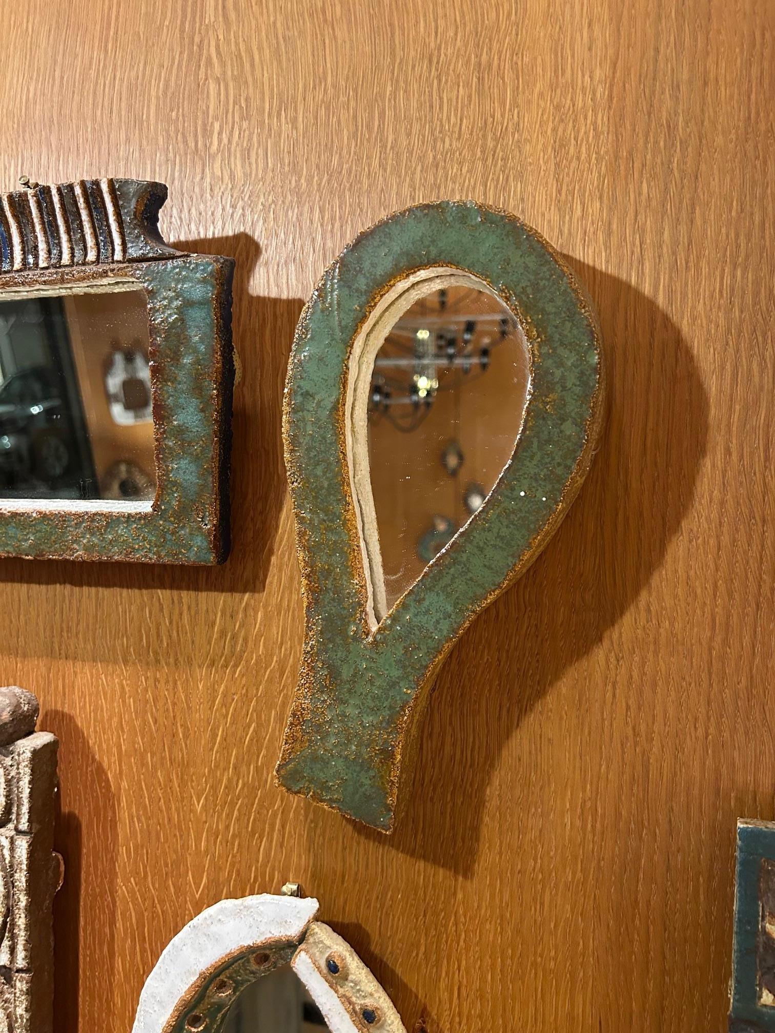 Keramikspiegel von les Argonautes, Frankreich 1960er Jahre (Mitte des 20. Jahrhunderts) im Angebot