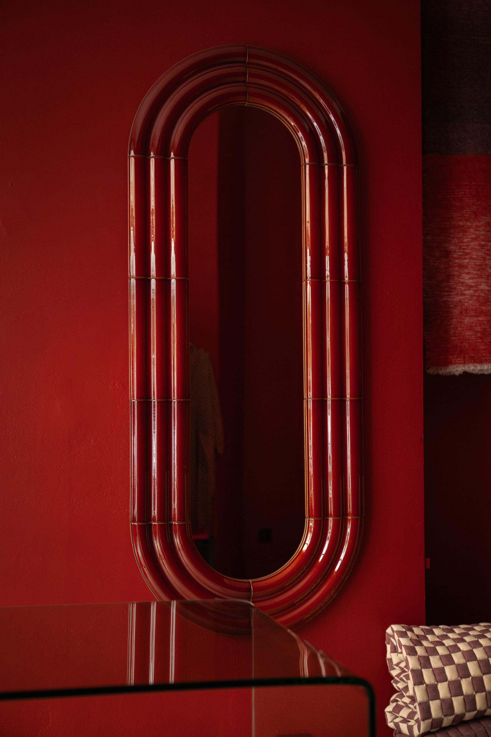 Polonais Miroir en céramique ELO 80x180 ROUGE par Pani Jurek en vente
