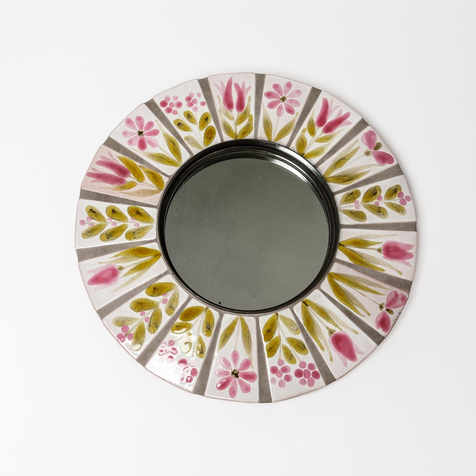 A ceramic mirror with flowers decoration by Roger Capron.
Perfect original conditions.
Signed 