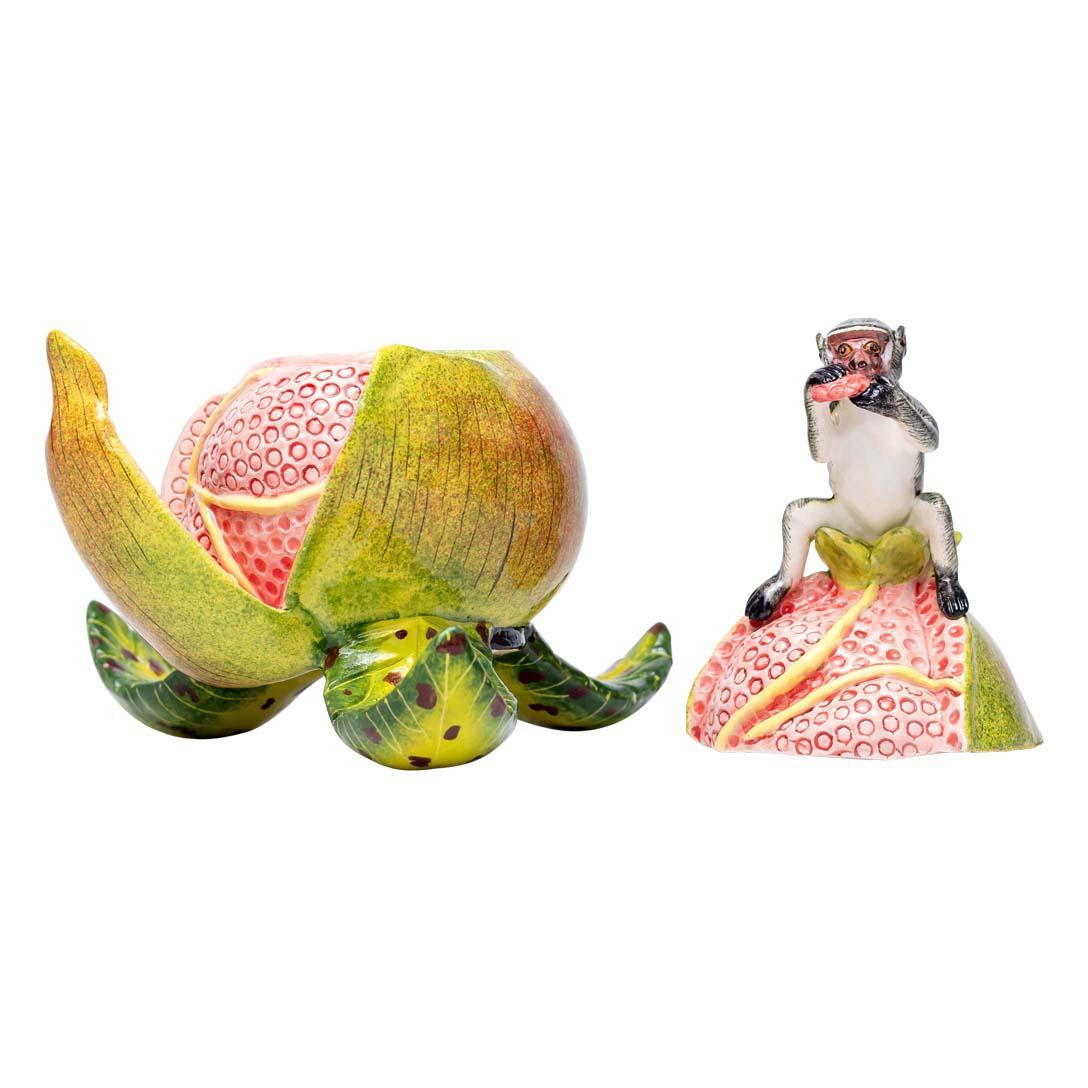 Pomegranate Monkey Jewelry Box

The Pomegranate Monkey Jewelry Box is a stunning piece of ceramic decorative art created in South Africa by the talented artisans at Love Art Ceramic. Sculpted by Sfiso Mvelase and hand-painted by Sabelo Nene in 2024,