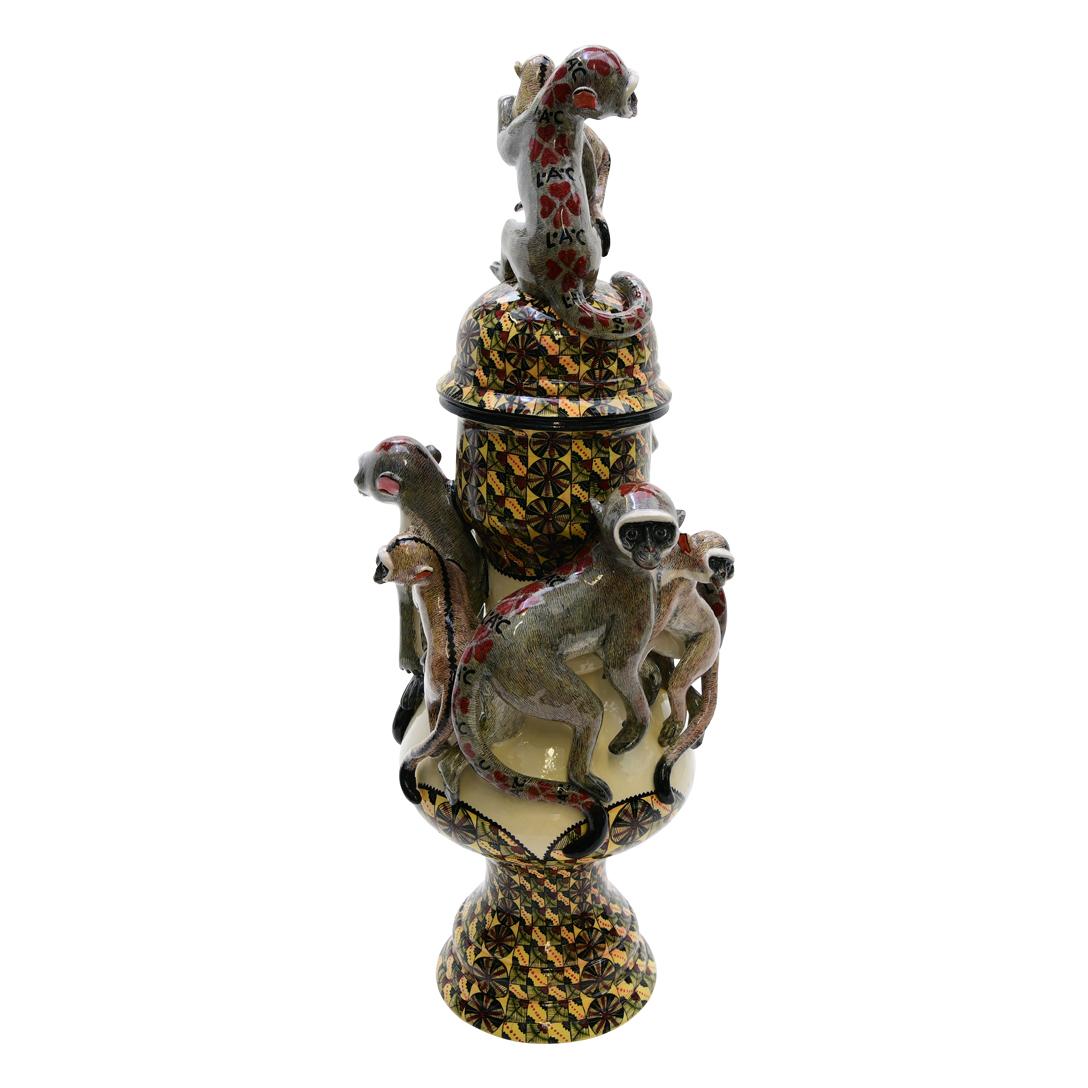 Sudafricano Scimmia in ceramica  Urna  , realizzato a mano in Sudafrica in vendita