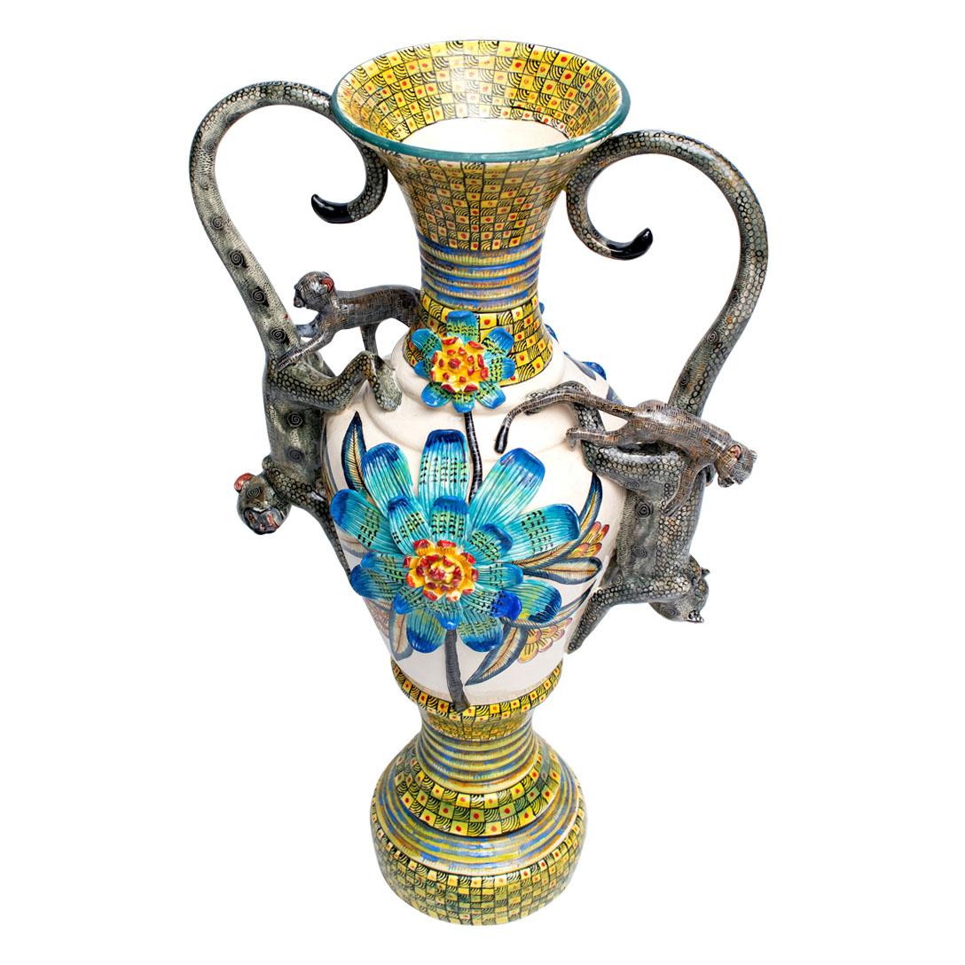 Keramik-Affe  Vase, handgefertigt in Südafrika im Zustand „Hervorragend“ im Angebot in North Miami, FL