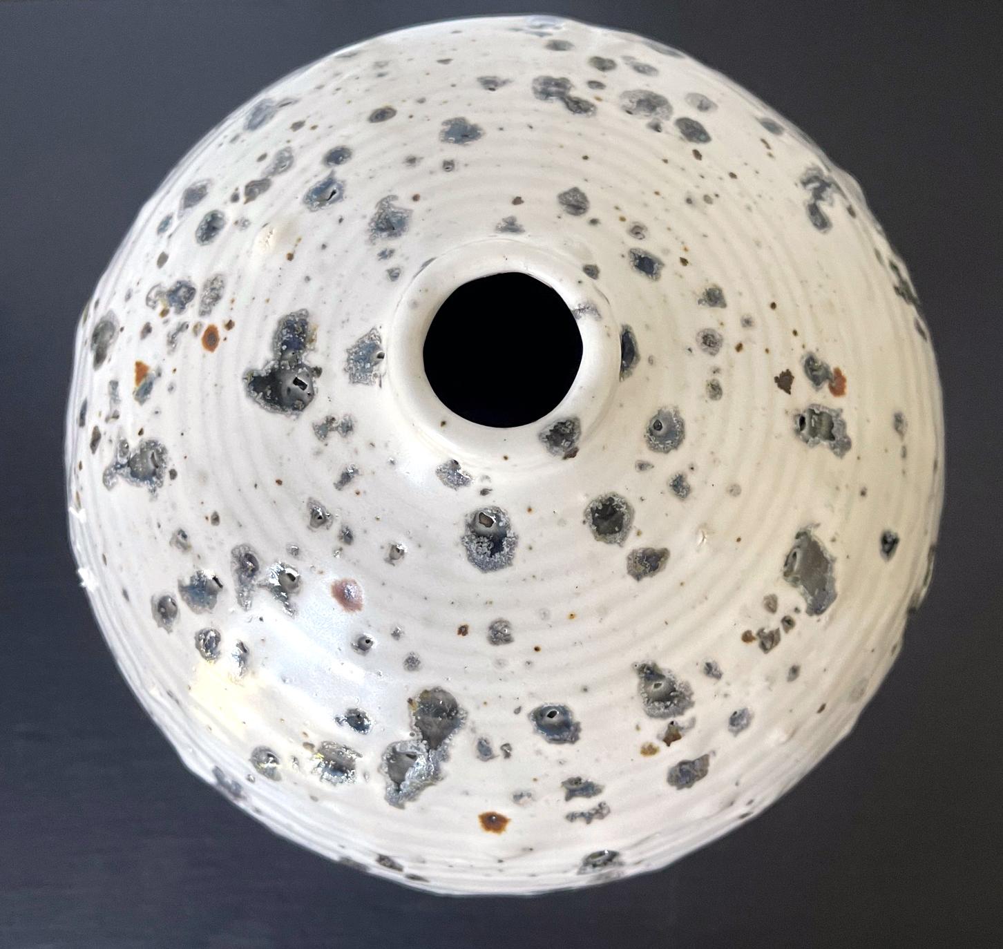 Ceramic Moon Jar Vase by Otto Heino In Good Condition In Atlanta, GA